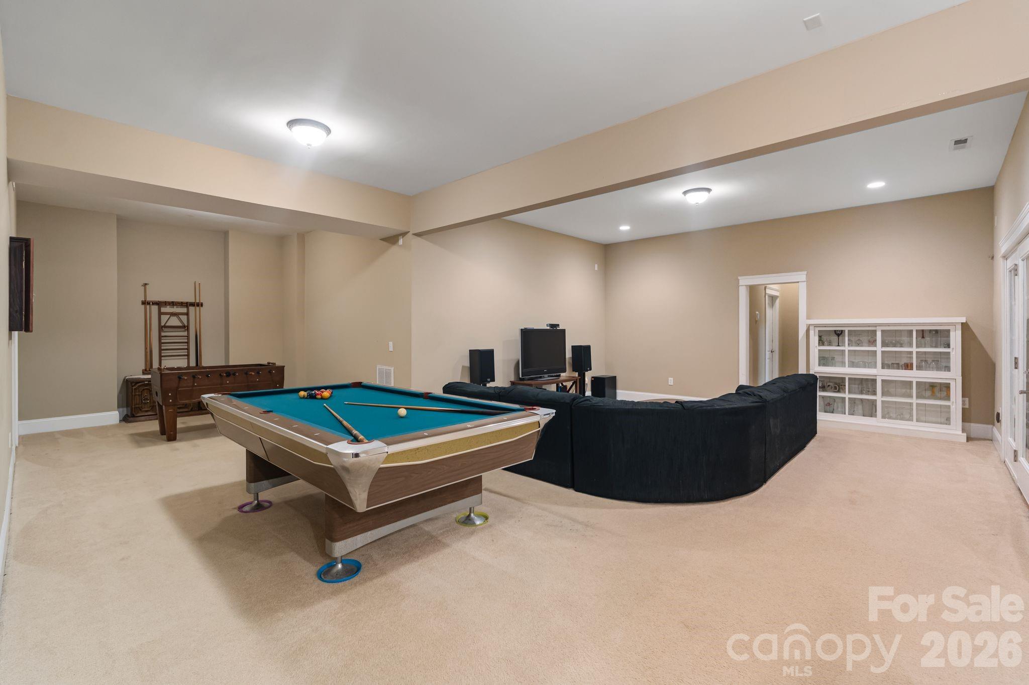 138 Fox Hunt Drive Property Photo 36