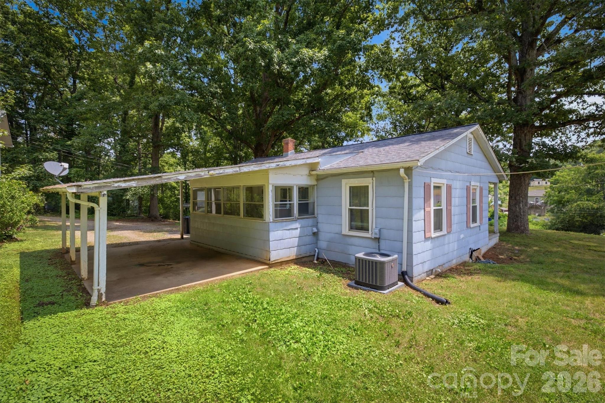 3769 Cameron Place Property Photo 5