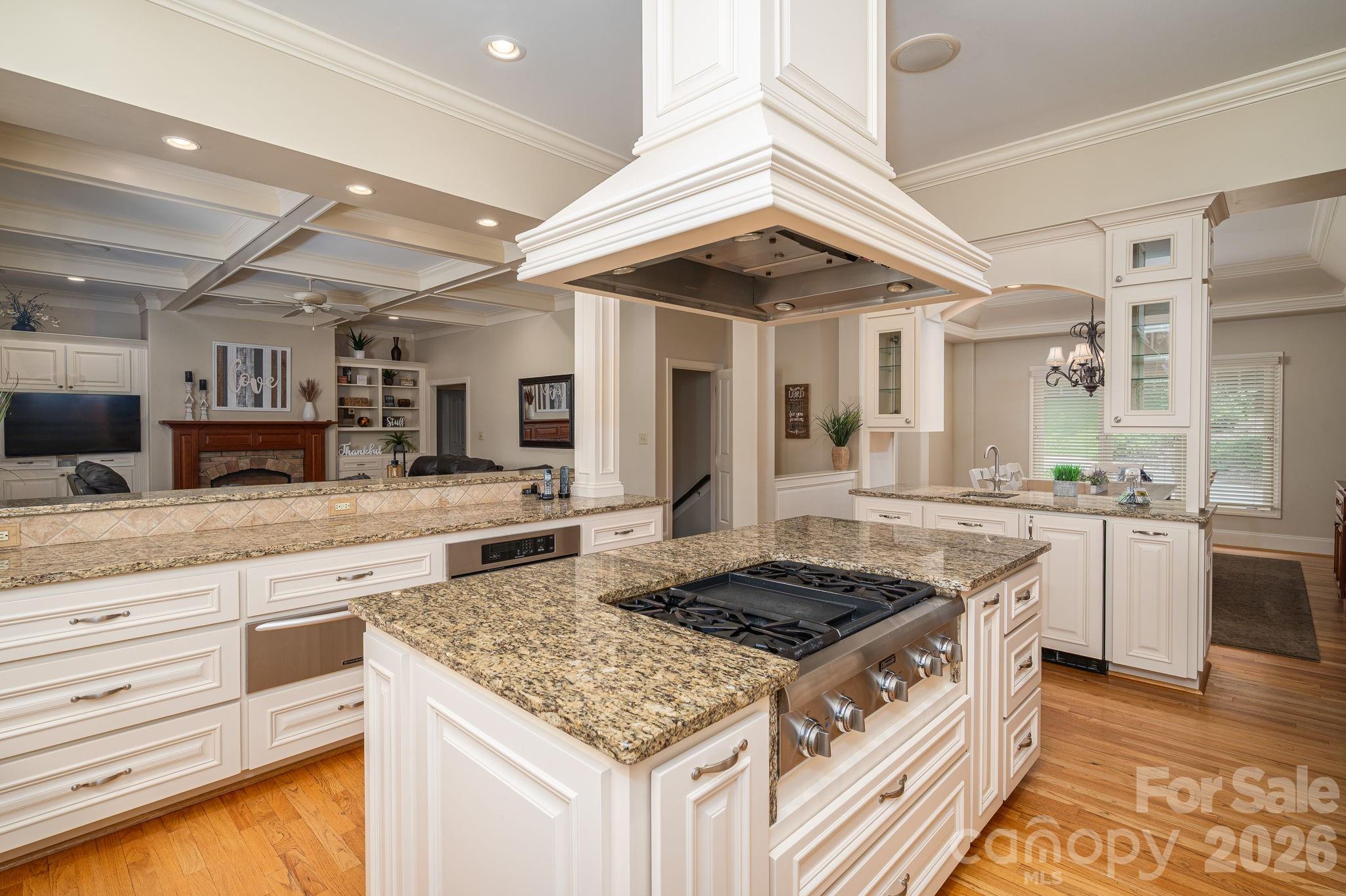 237 Conifer Way Property Photo 3