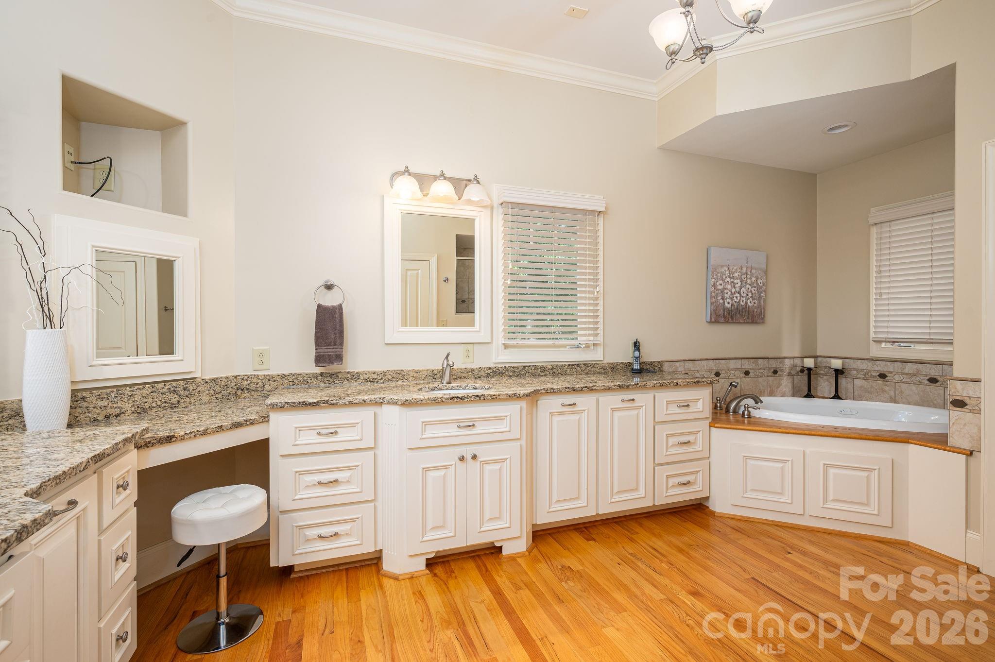 237 Conifer Way Property Photo 9