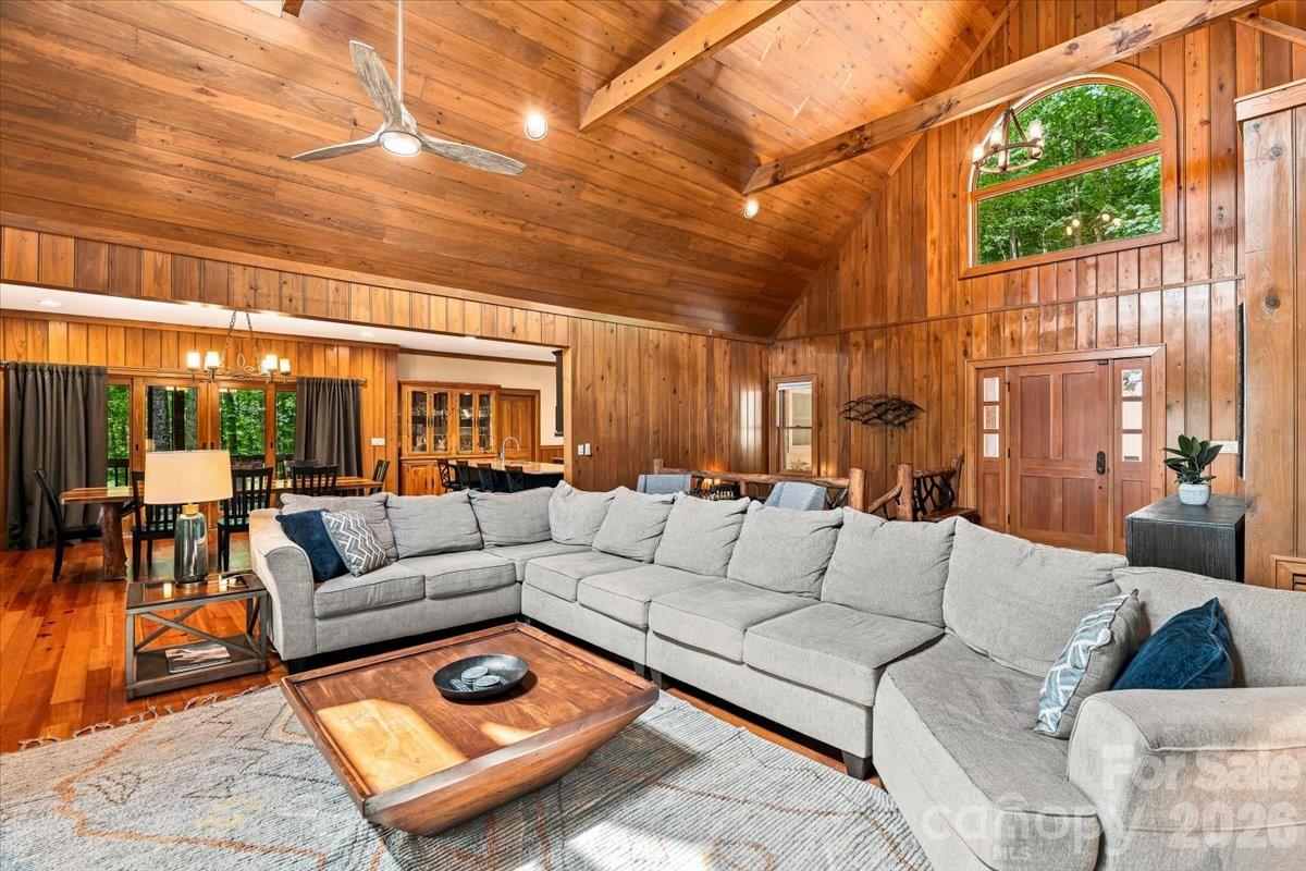 317 Von Trapp Lane Property Photo 8