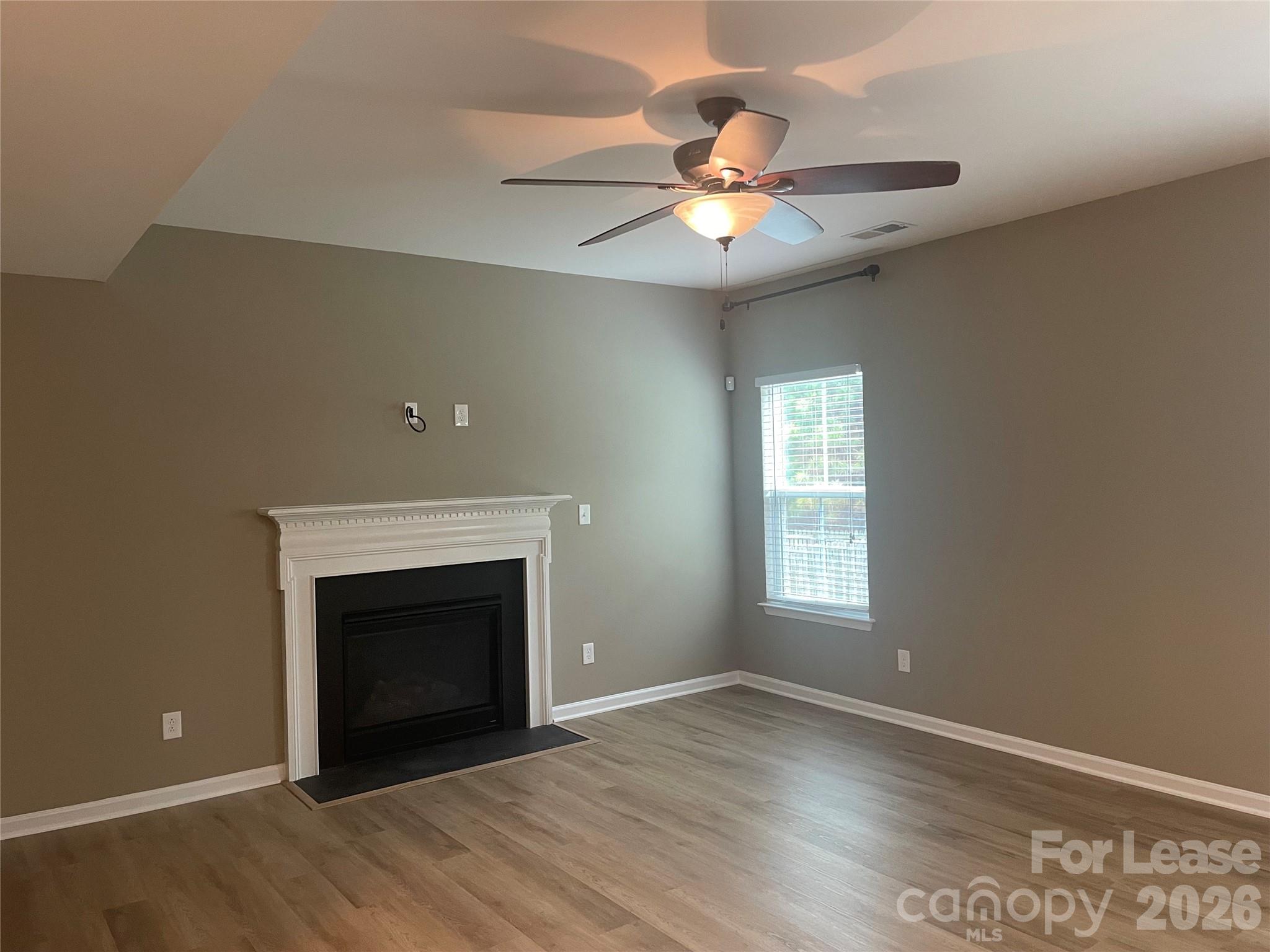 5712 Selkirkshire Road Property Photo 5