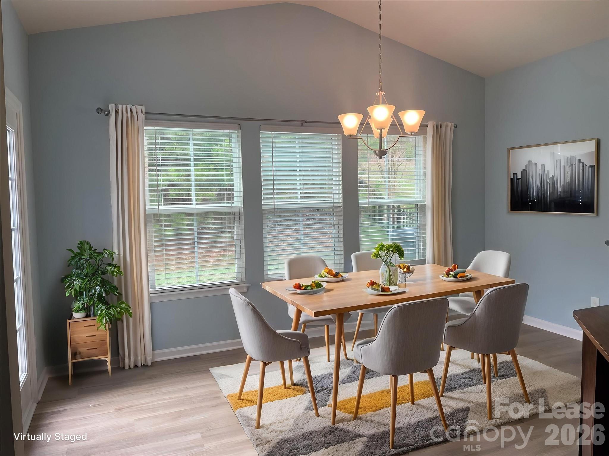 5712 Selkirkshire Road Property Photo 9