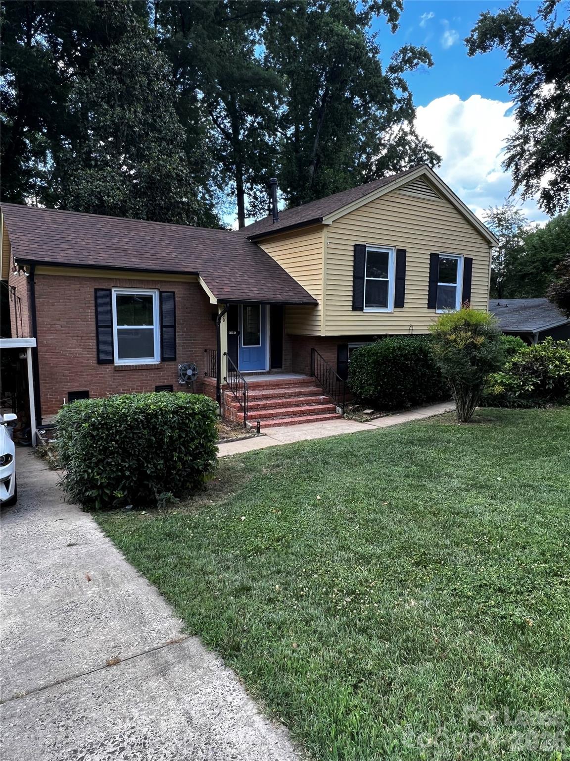 3520 Sargeant Drive Property Photo 2
