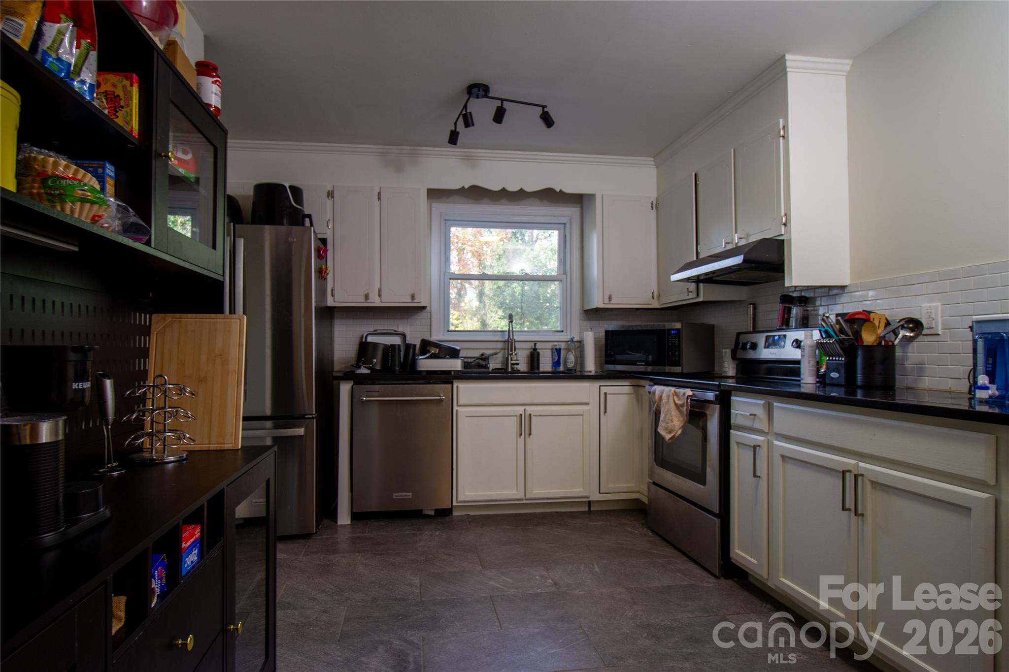 3520 Sargeant Drive Property Photo 10