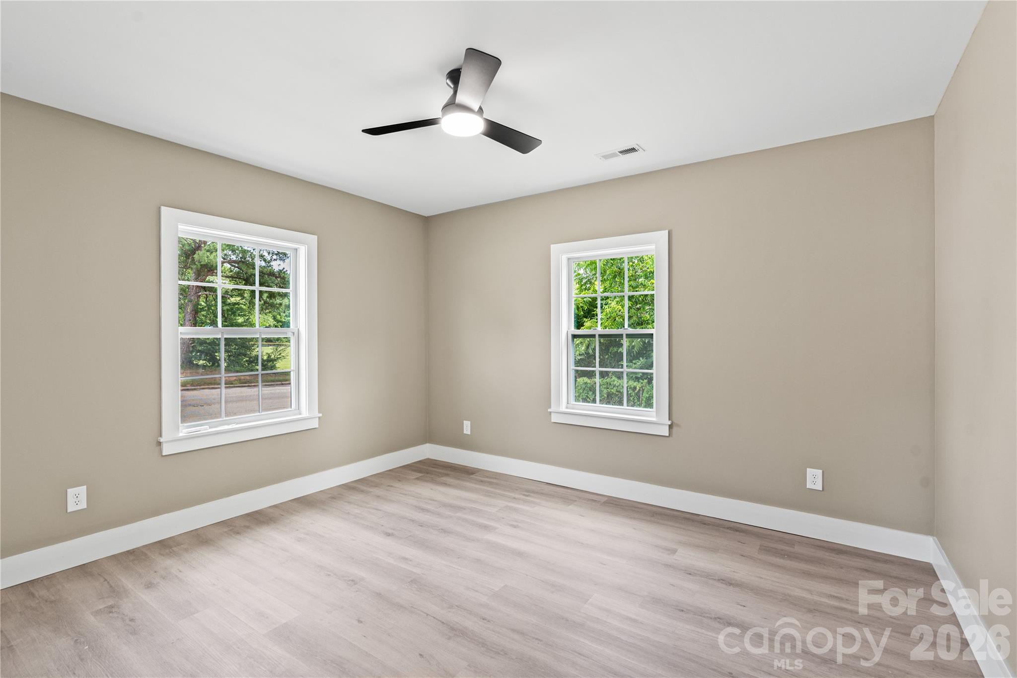 724 Webber Avenue Property Photo 13