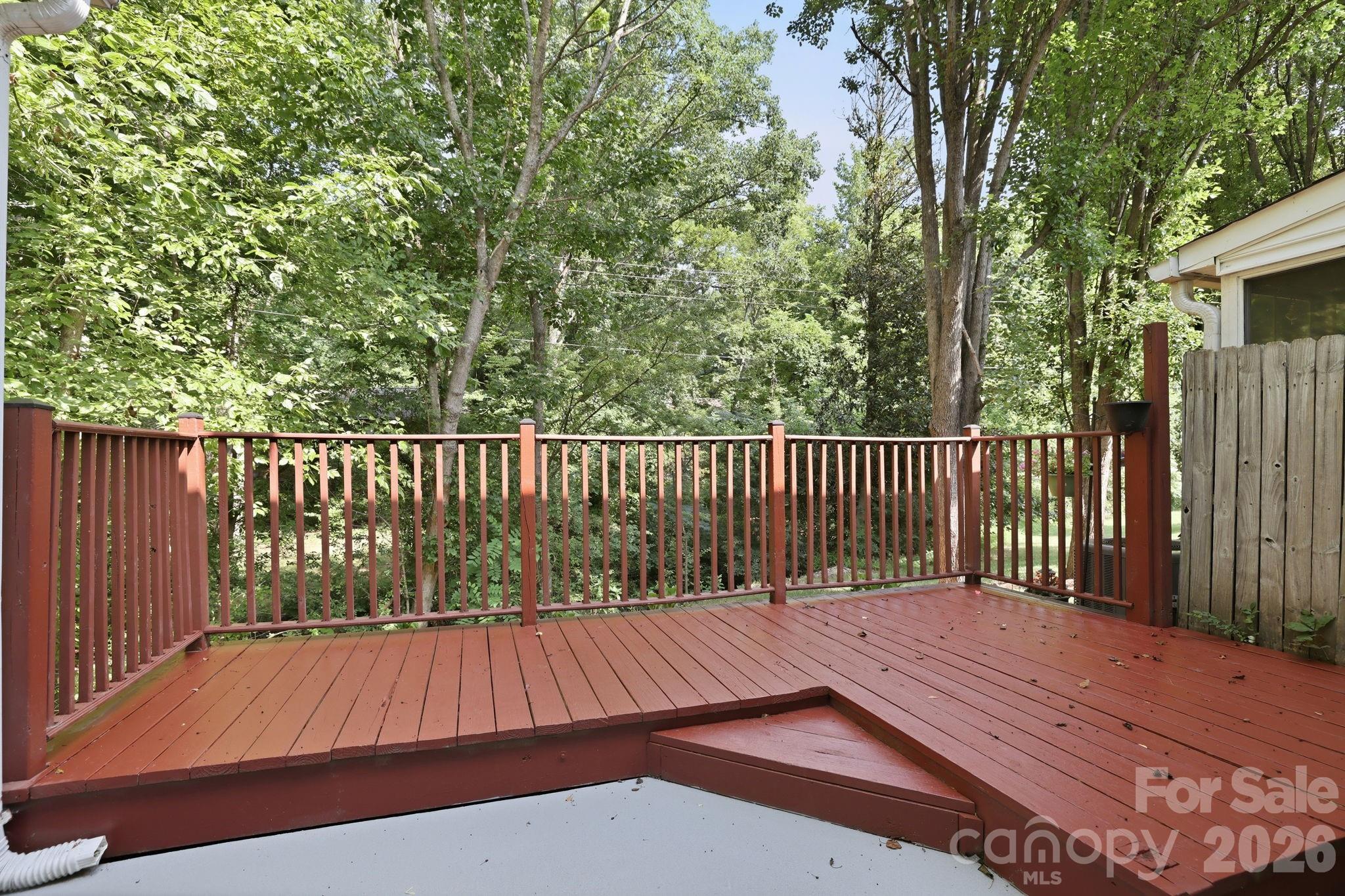 932 Heritage Parkway Property Photo 13