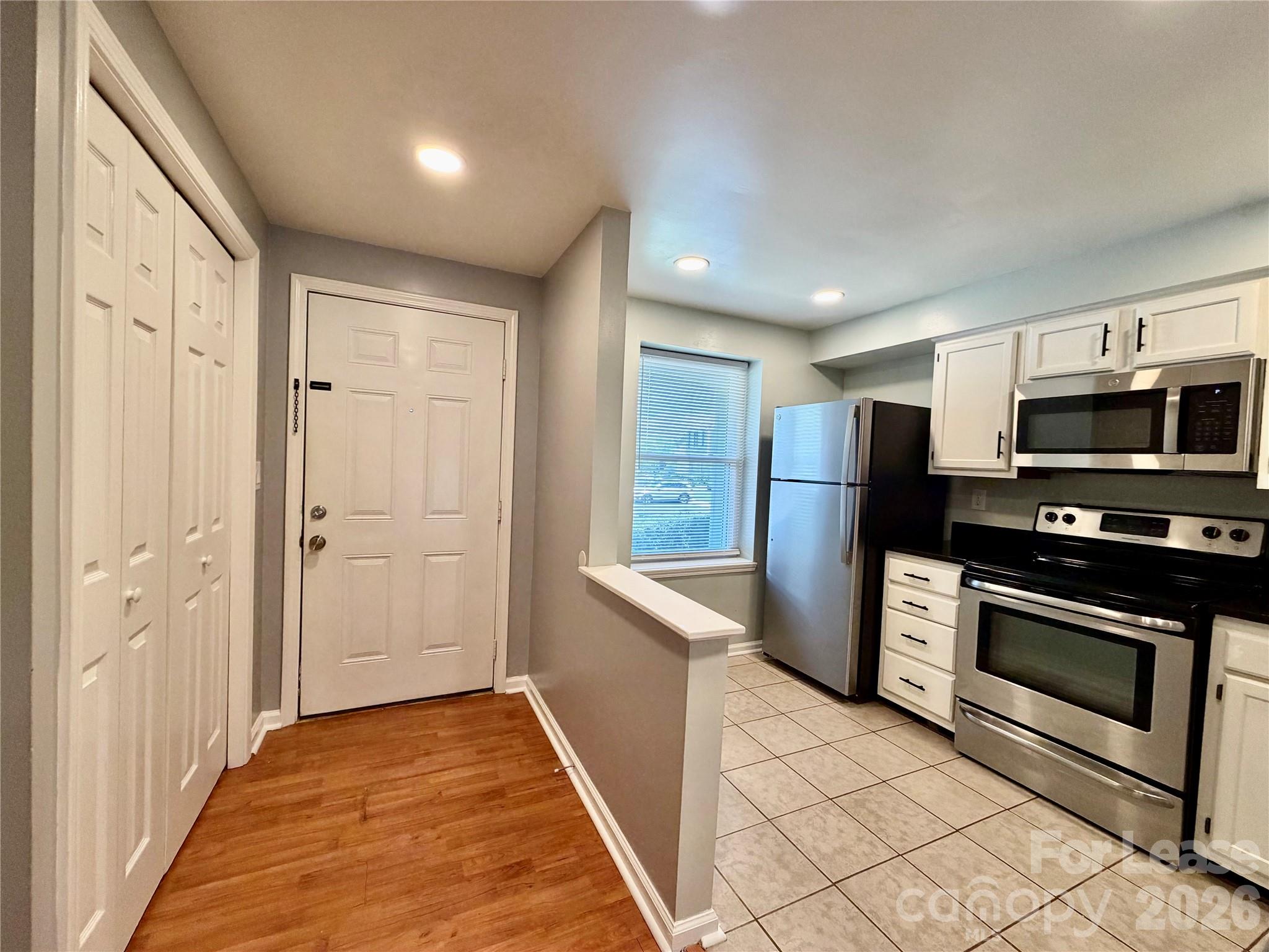 9604 Vinca Circle E Property Photo 3