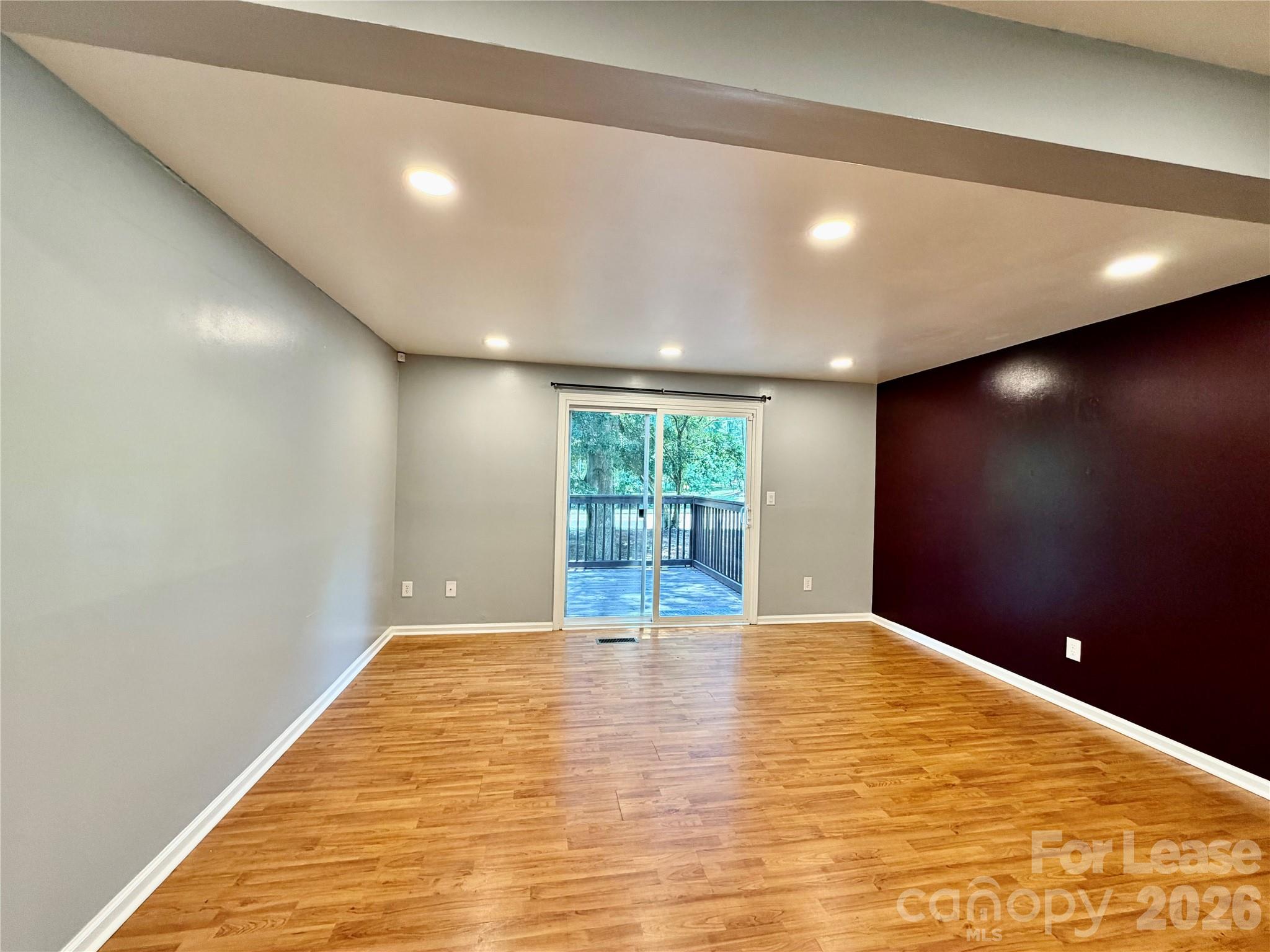9604 Vinca Circle E Property Photo 7