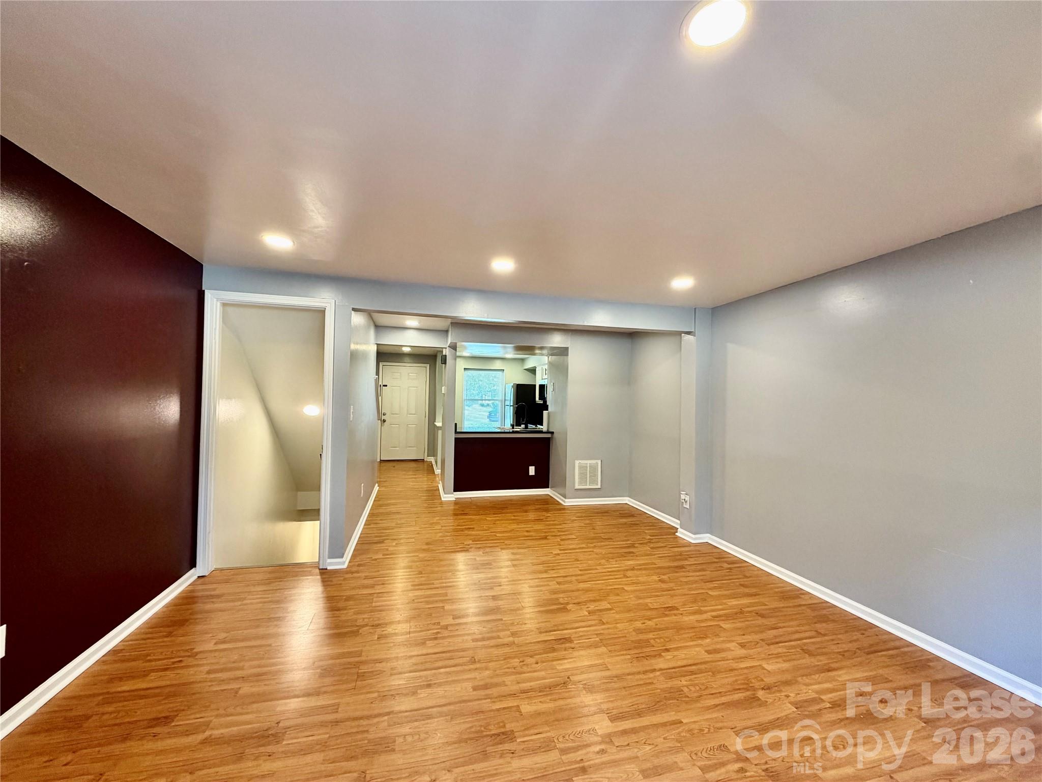 9604 Vinca Circle E Property Photo 8