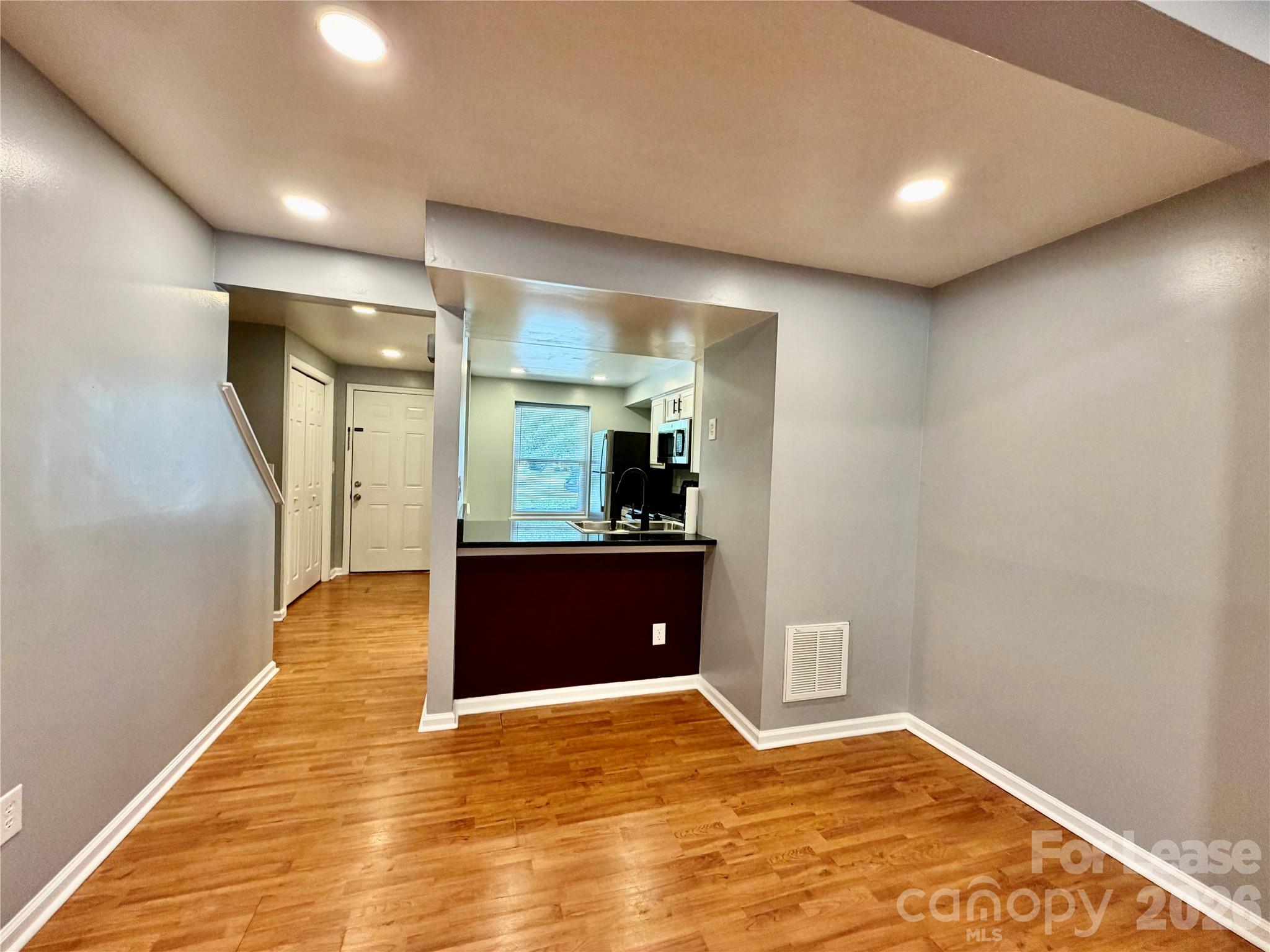 9604 Vinca Circle E Property Photo 9