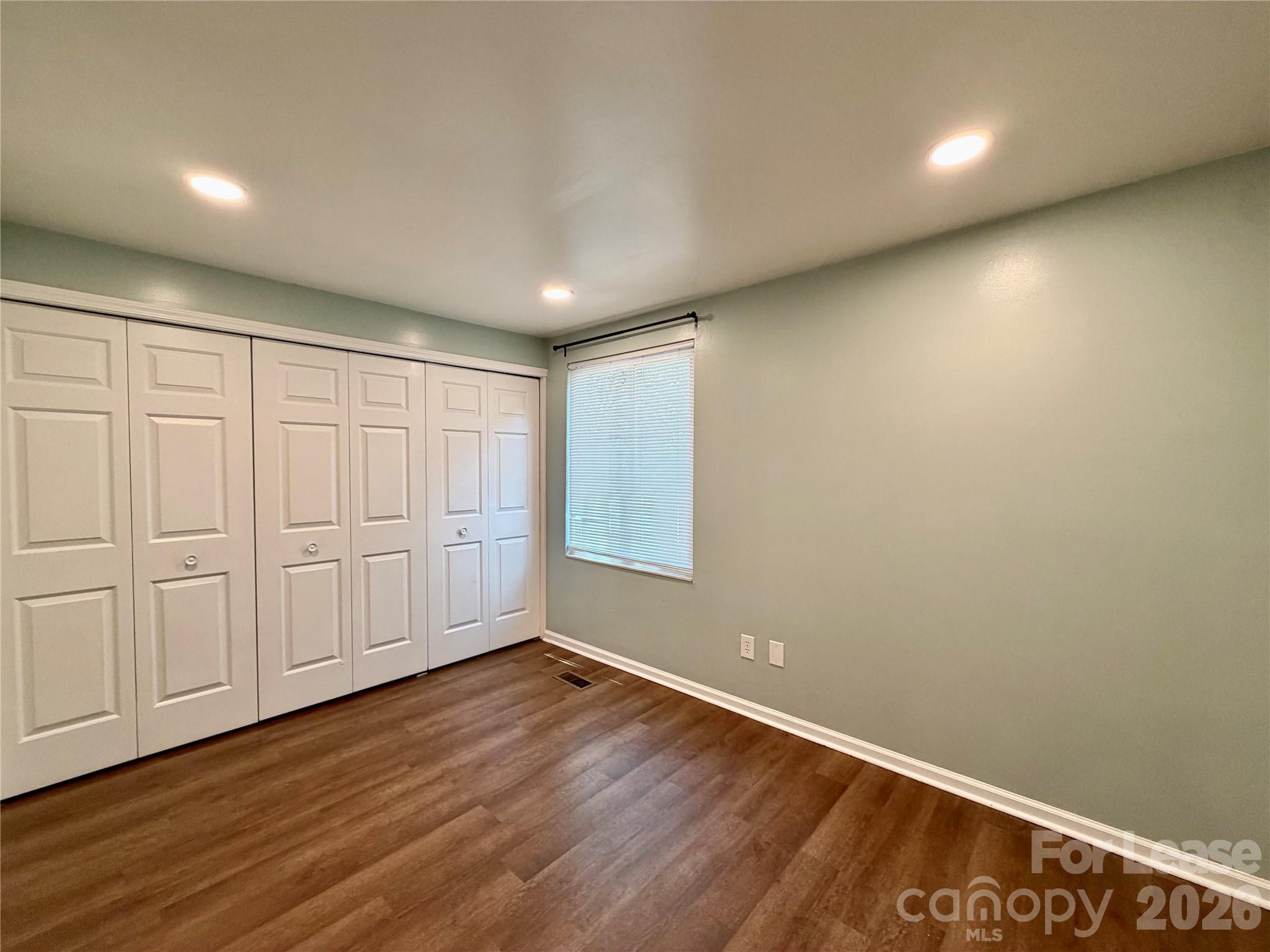 9604 Vinca Circle E Property Photo 12