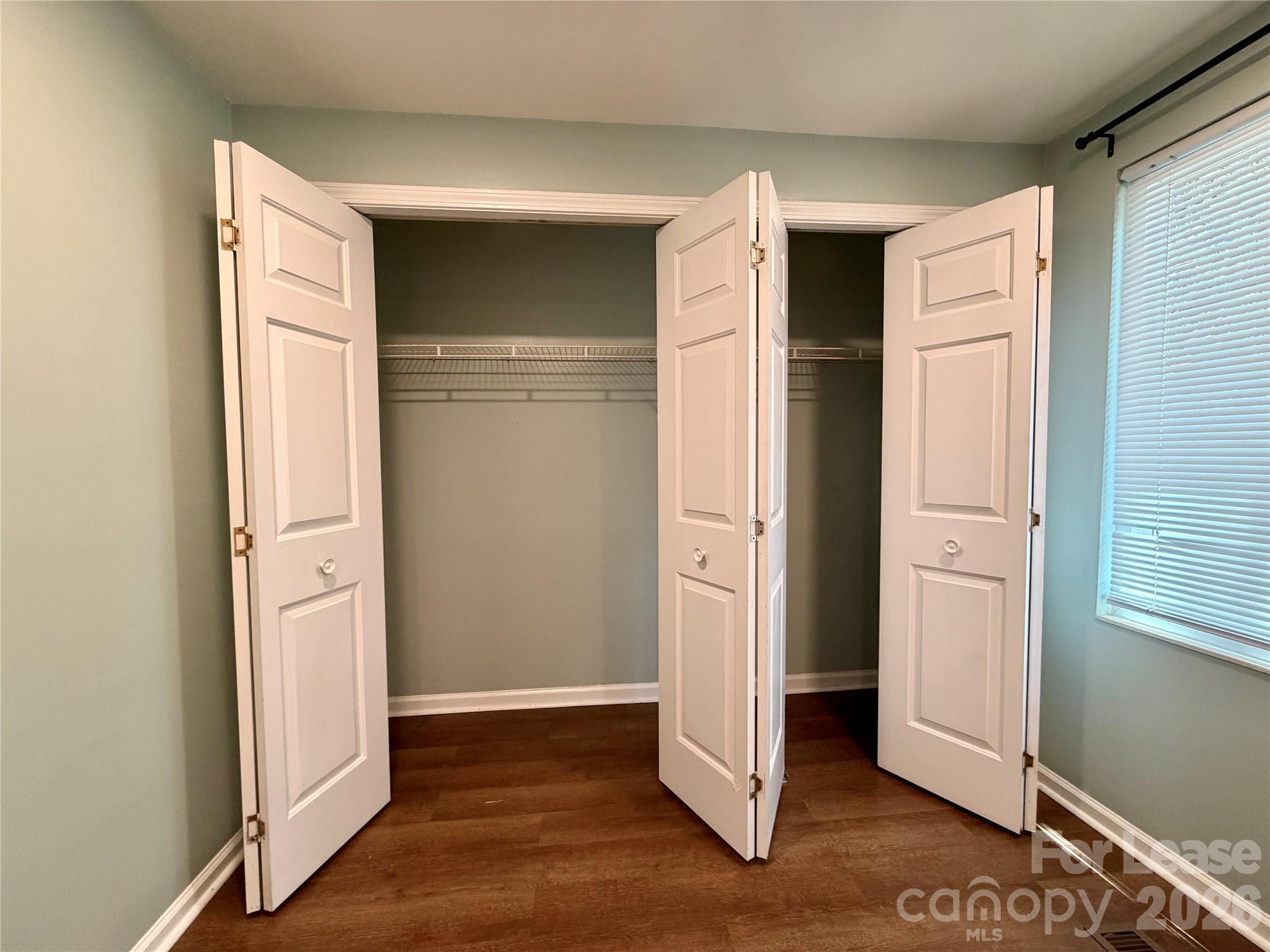 9604 Vinca Circle E Property Photo 13
