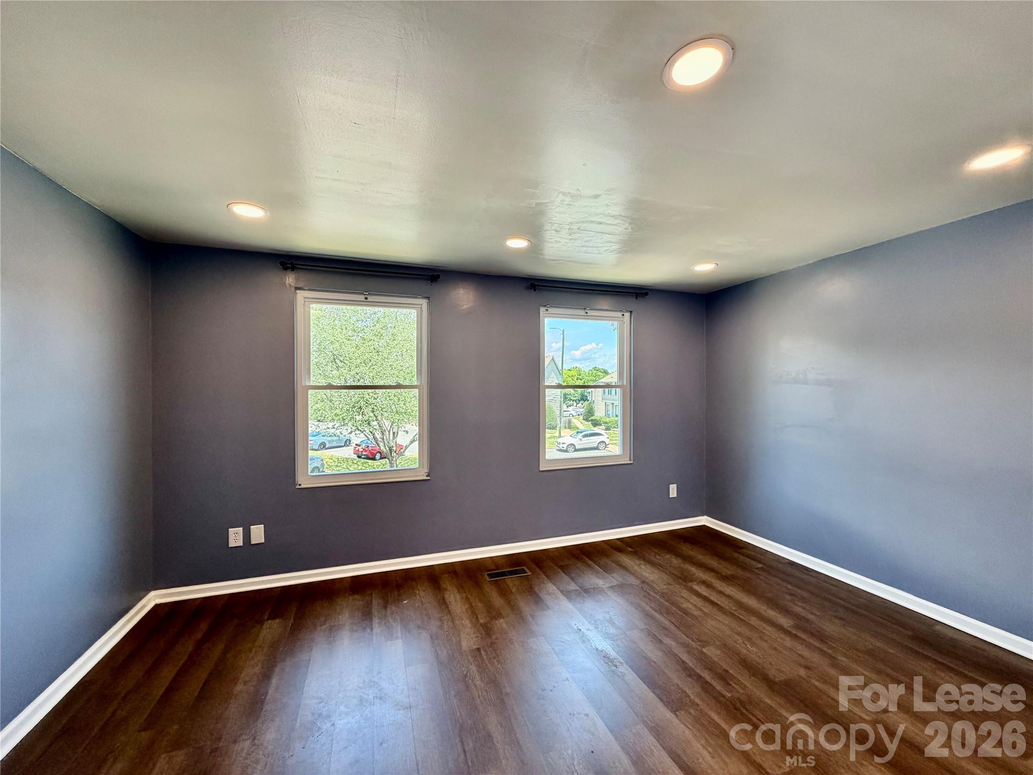 9604 Vinca Circle E Property Photo 17