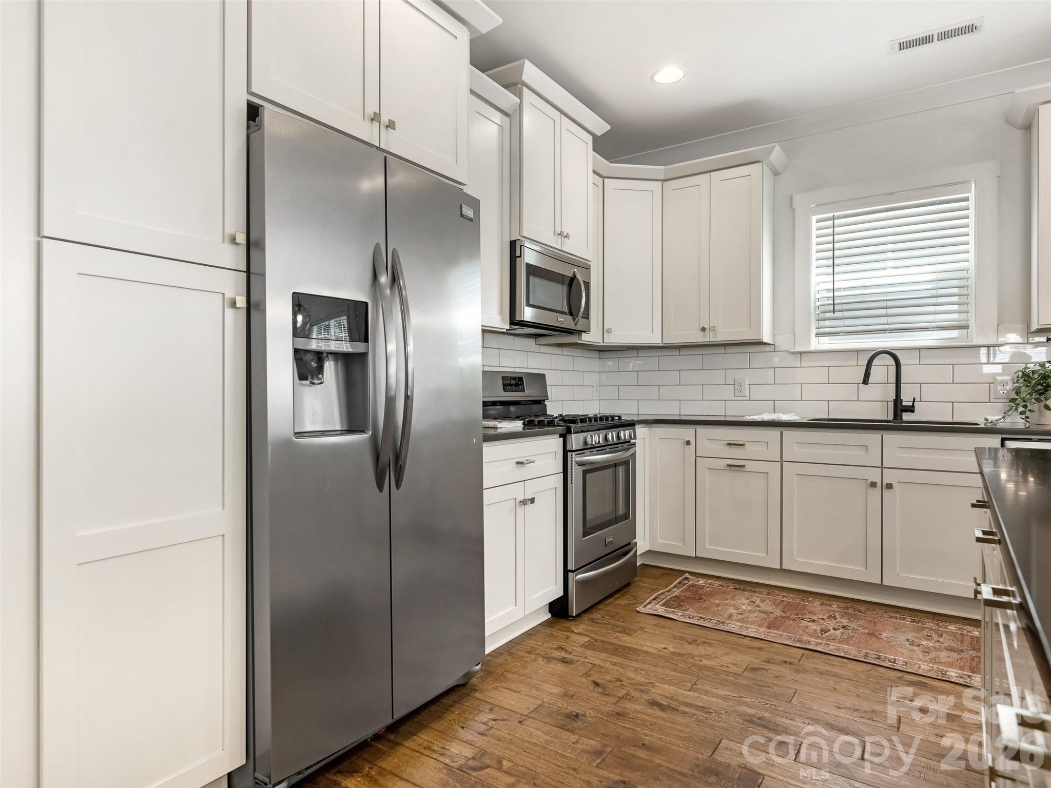 1412 Sumter Avenue Property Photo 7