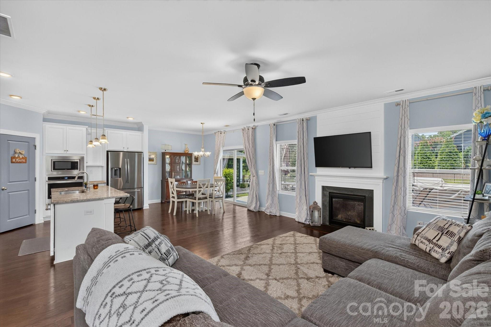 2116 Poplar Ridge Drive Property Photo 6