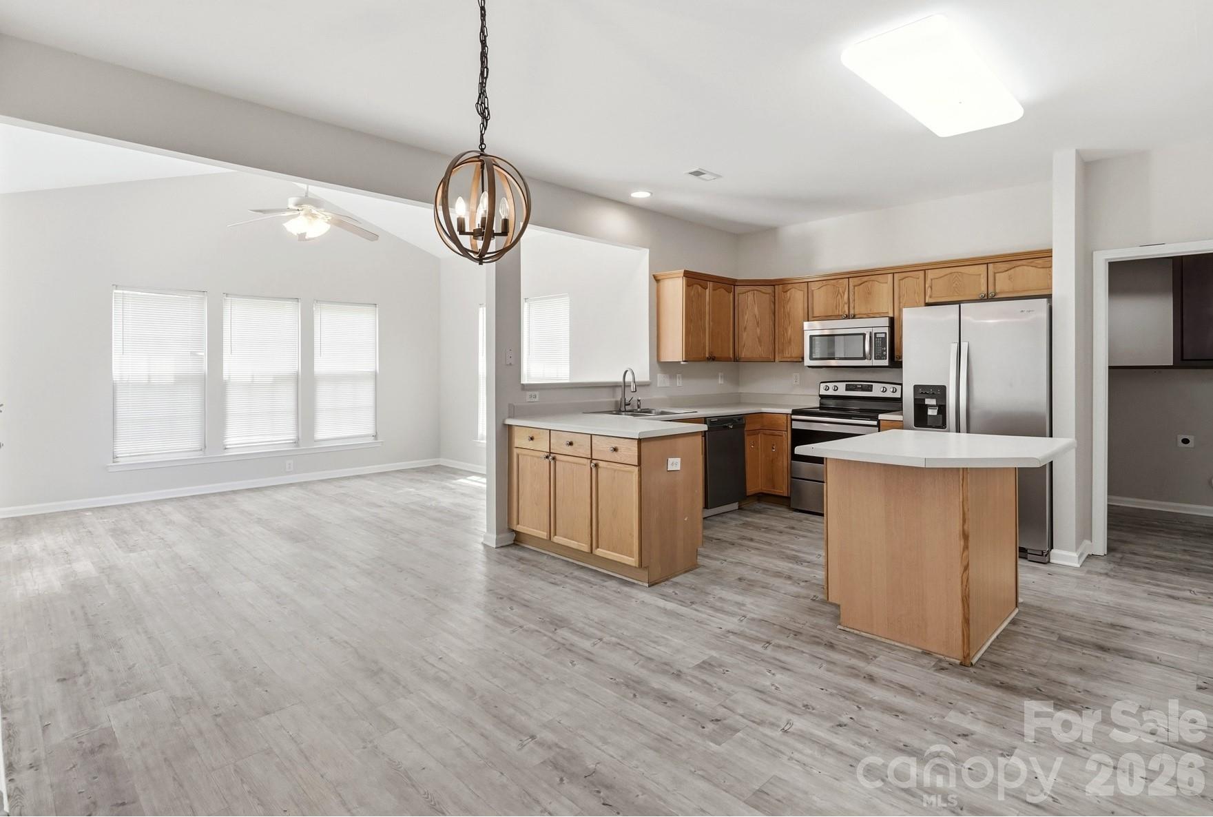 1010 Hamstead Court Property Photo 6