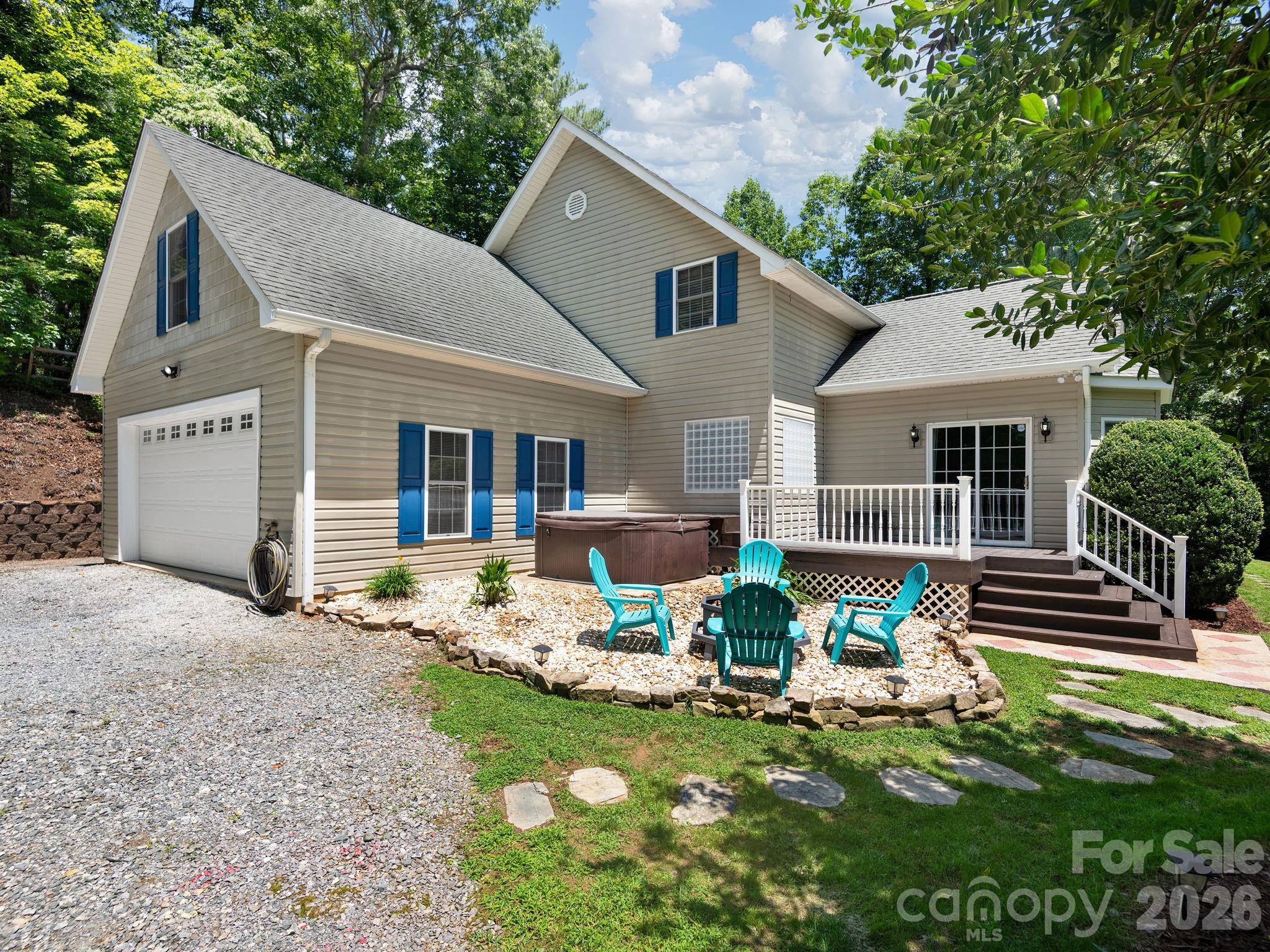 49 Indian Ridge Trail Property Photo 3