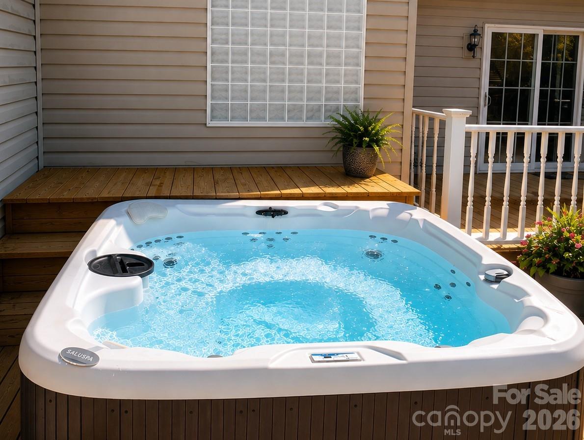 49 Indian Ridge Trail Property Photo 5