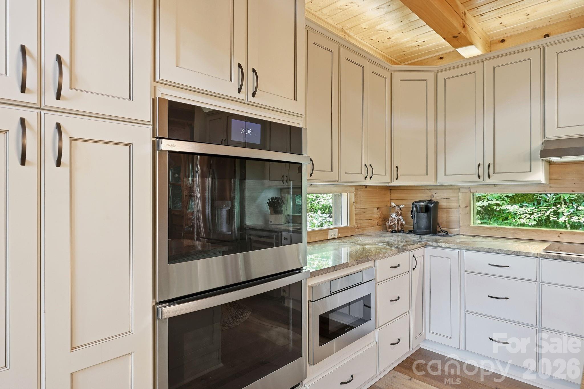 588 Tawodi Trail Property Photo 8