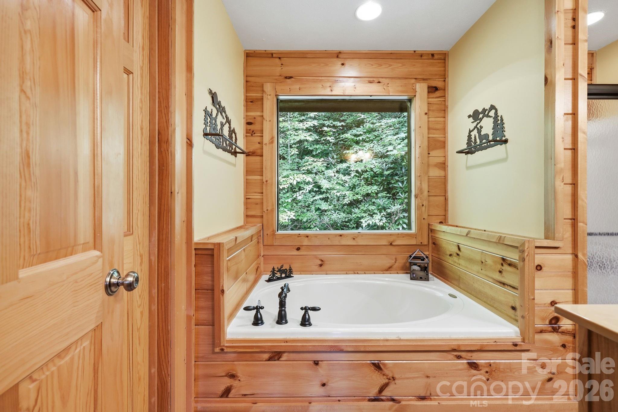 588 Tawodi Trail Property Photo 18