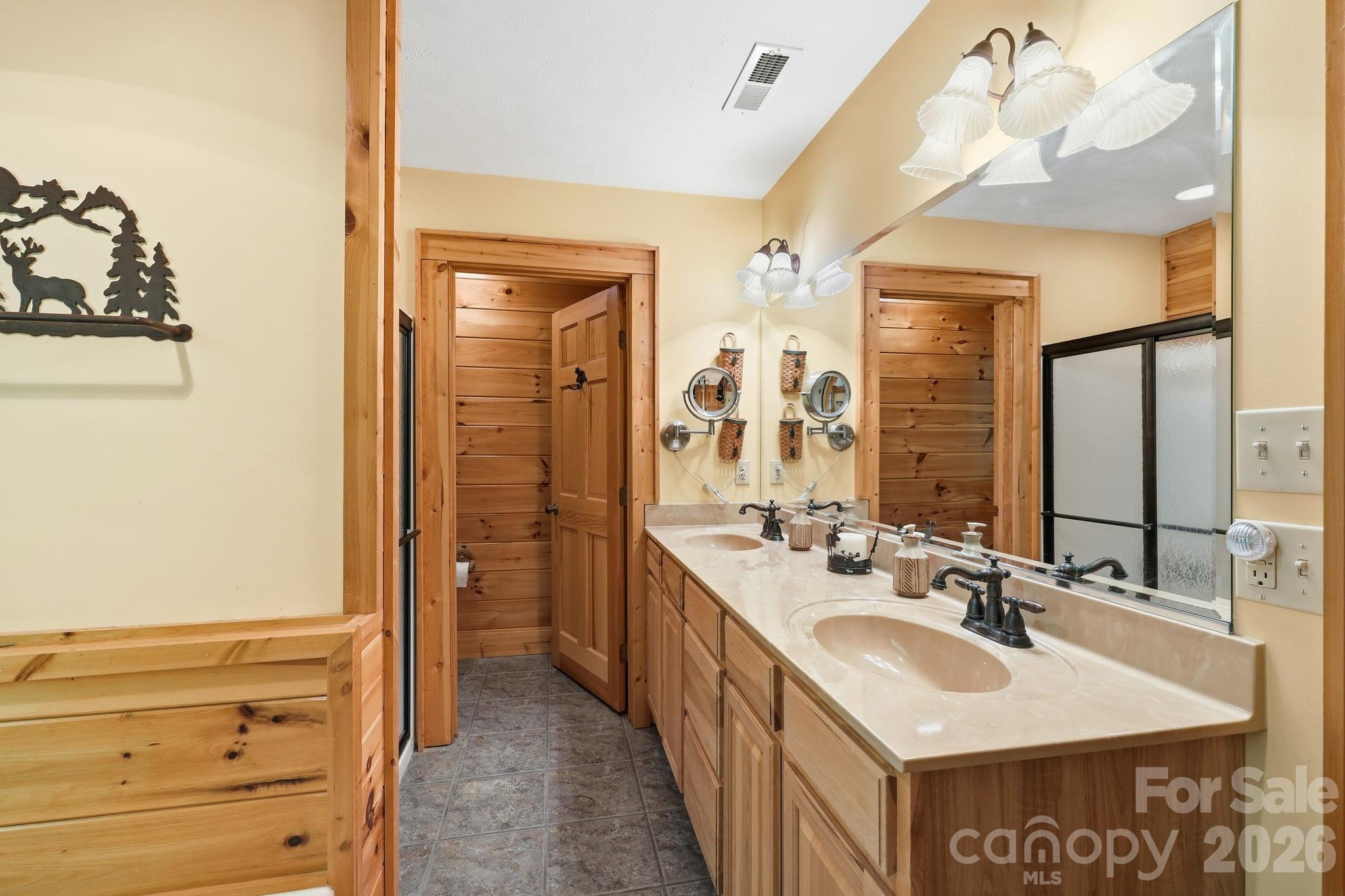 588 Tawodi Trail Property Photo 19
