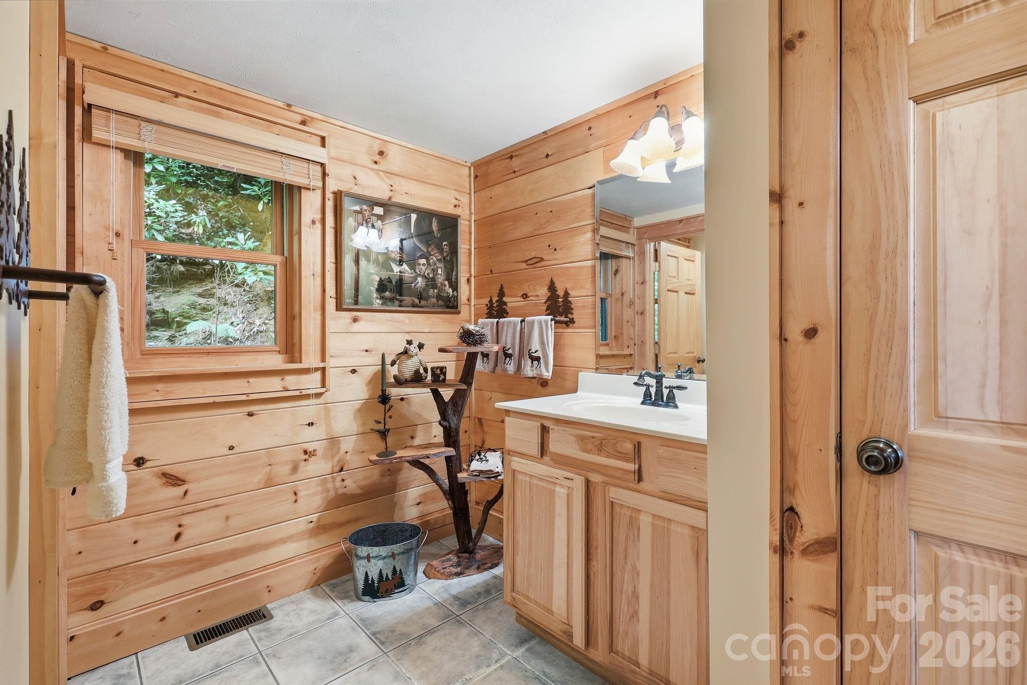 588 Tawodi Trail Property Photo 23