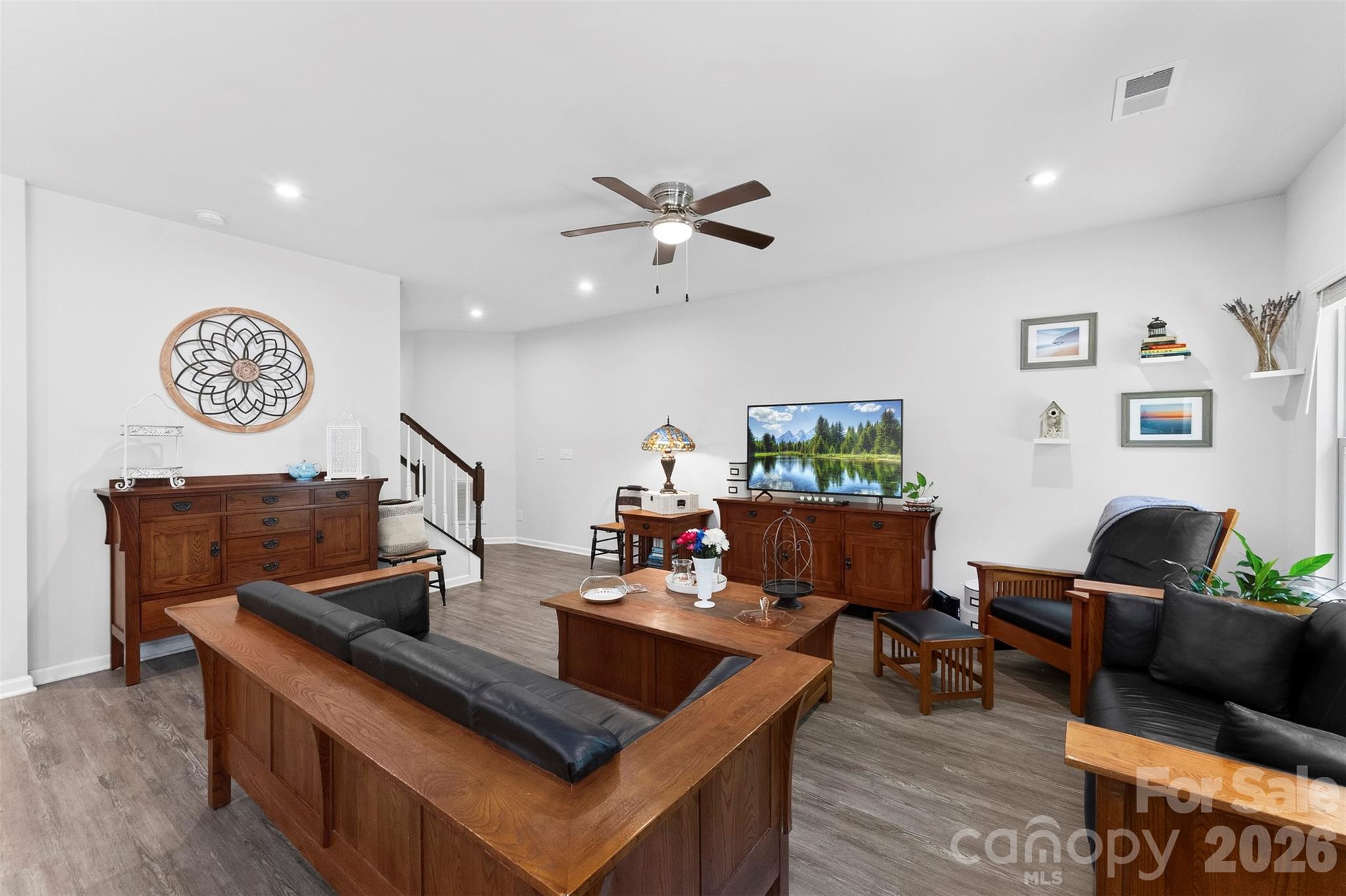 140 Beacon Drive A Property Photo 7