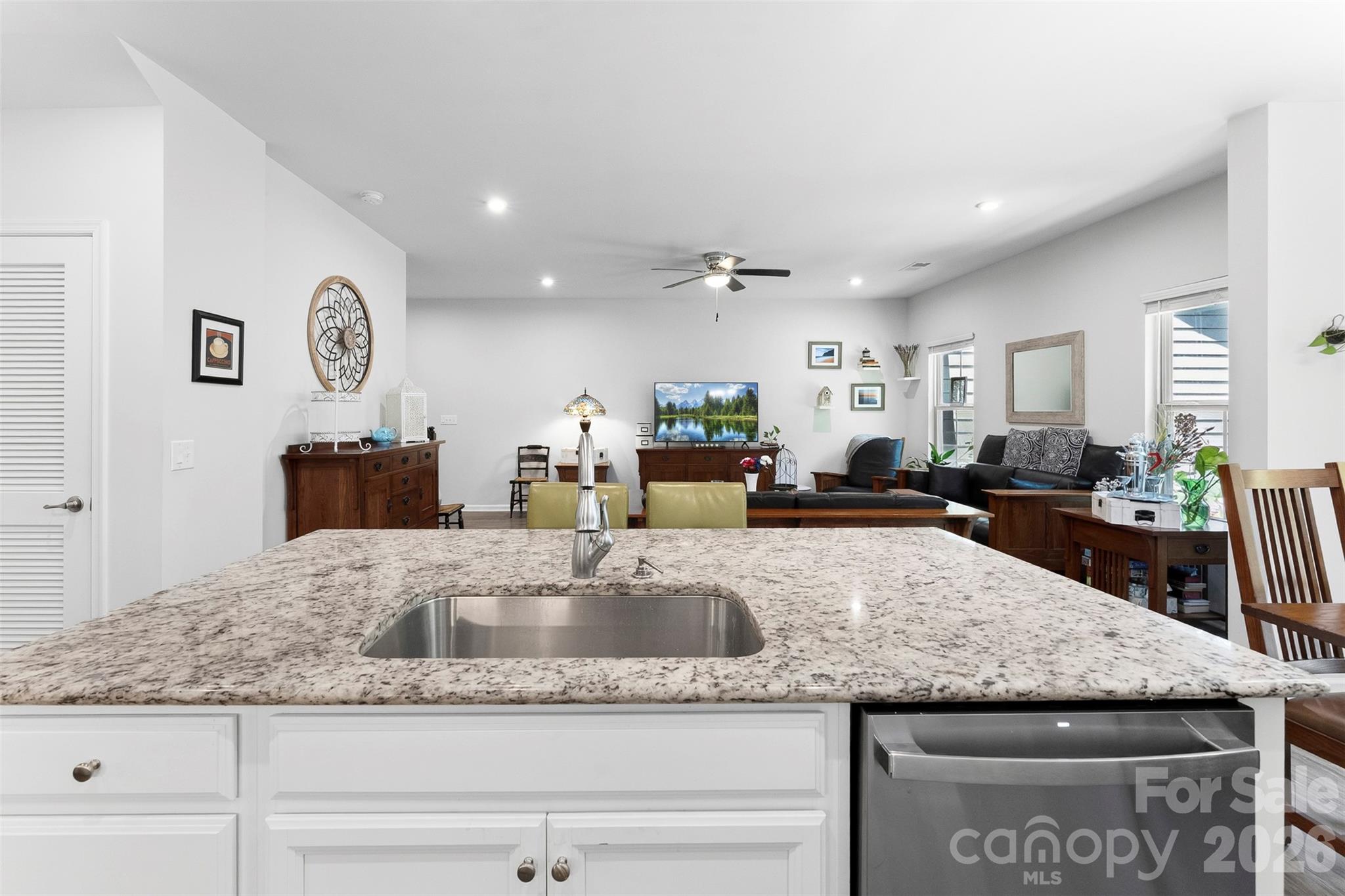140 Beacon Drive A Property Photo 11