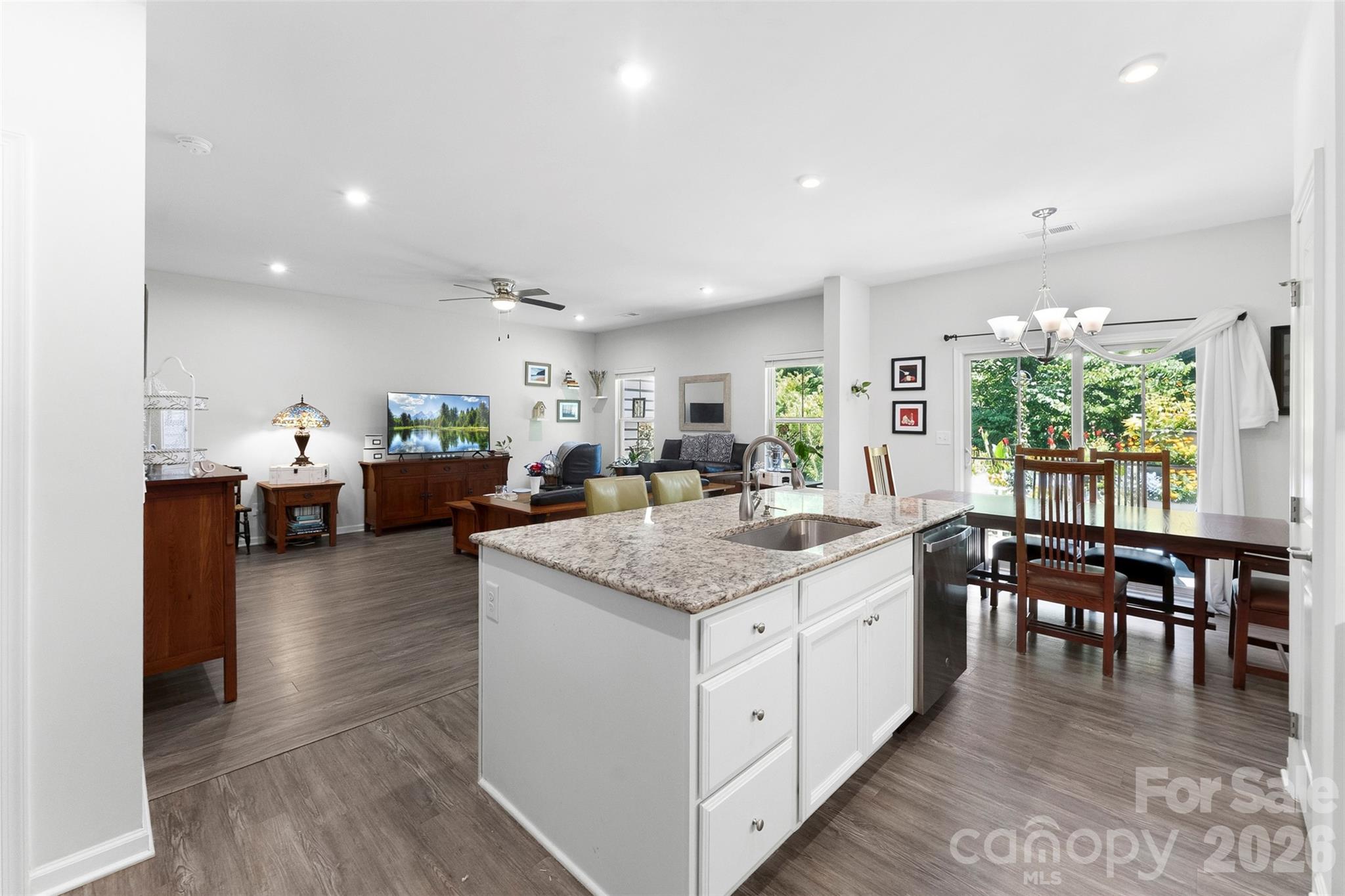 140 Beacon Drive A Property Photo 12