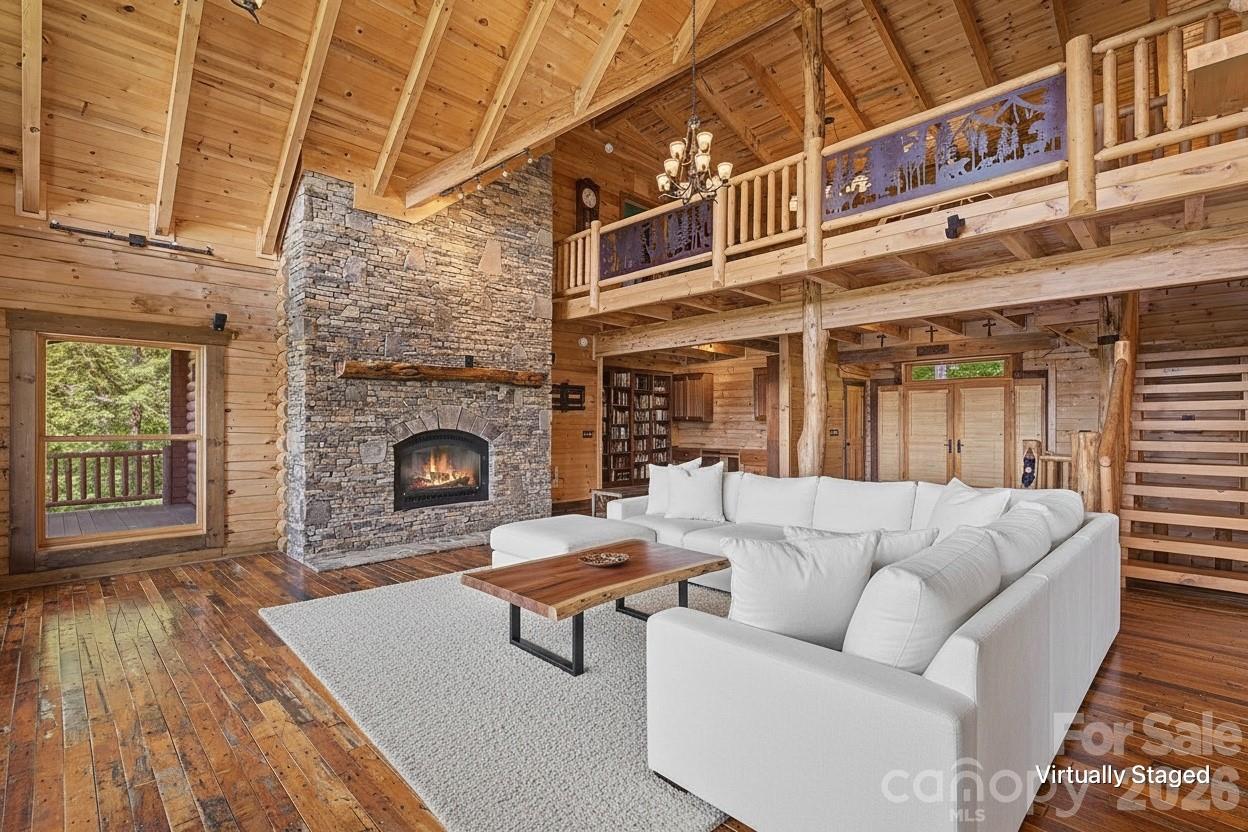 925 Appalachian Way Property Photo 9