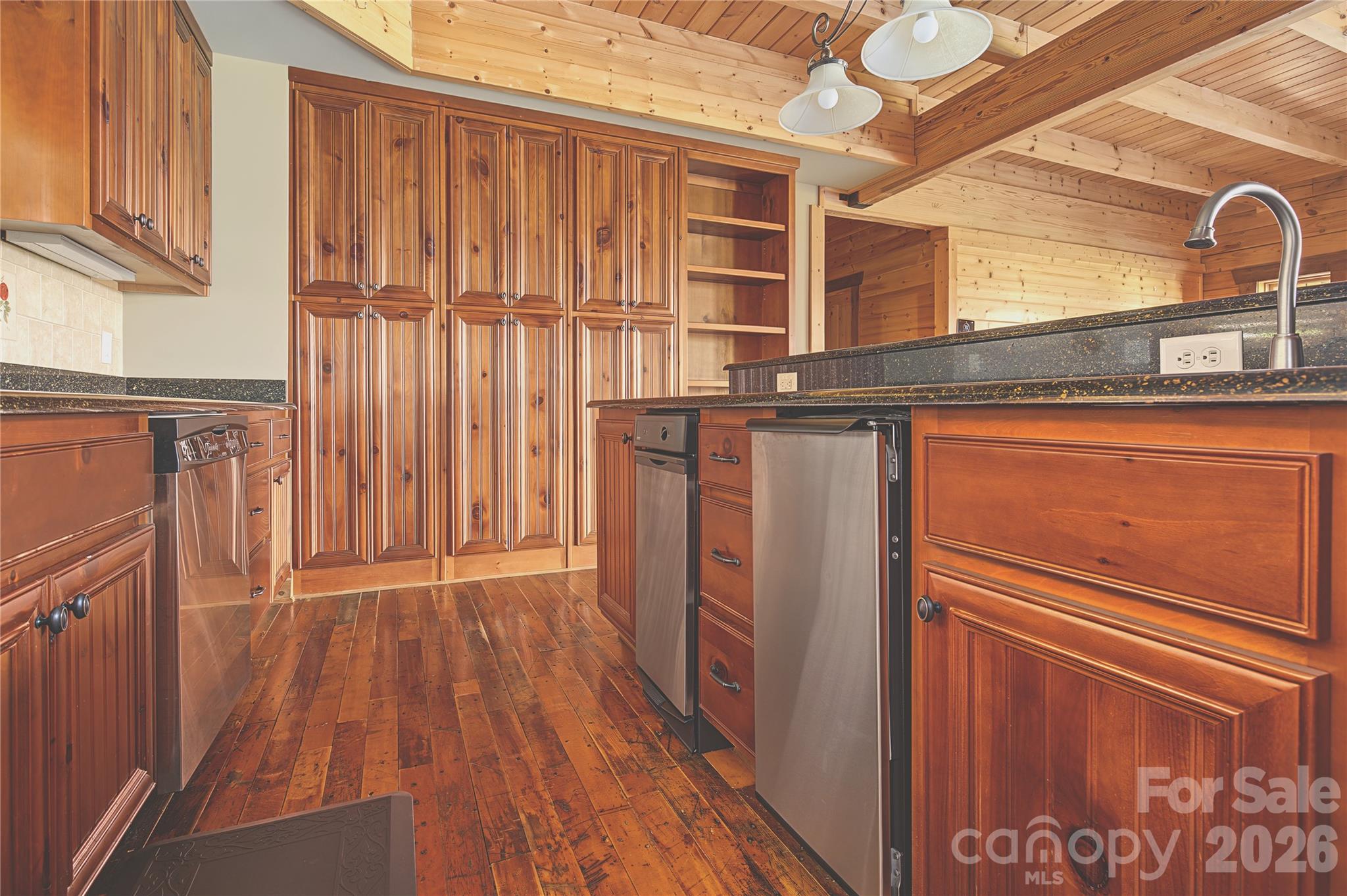 925 Appalachian Way Property Photo 15