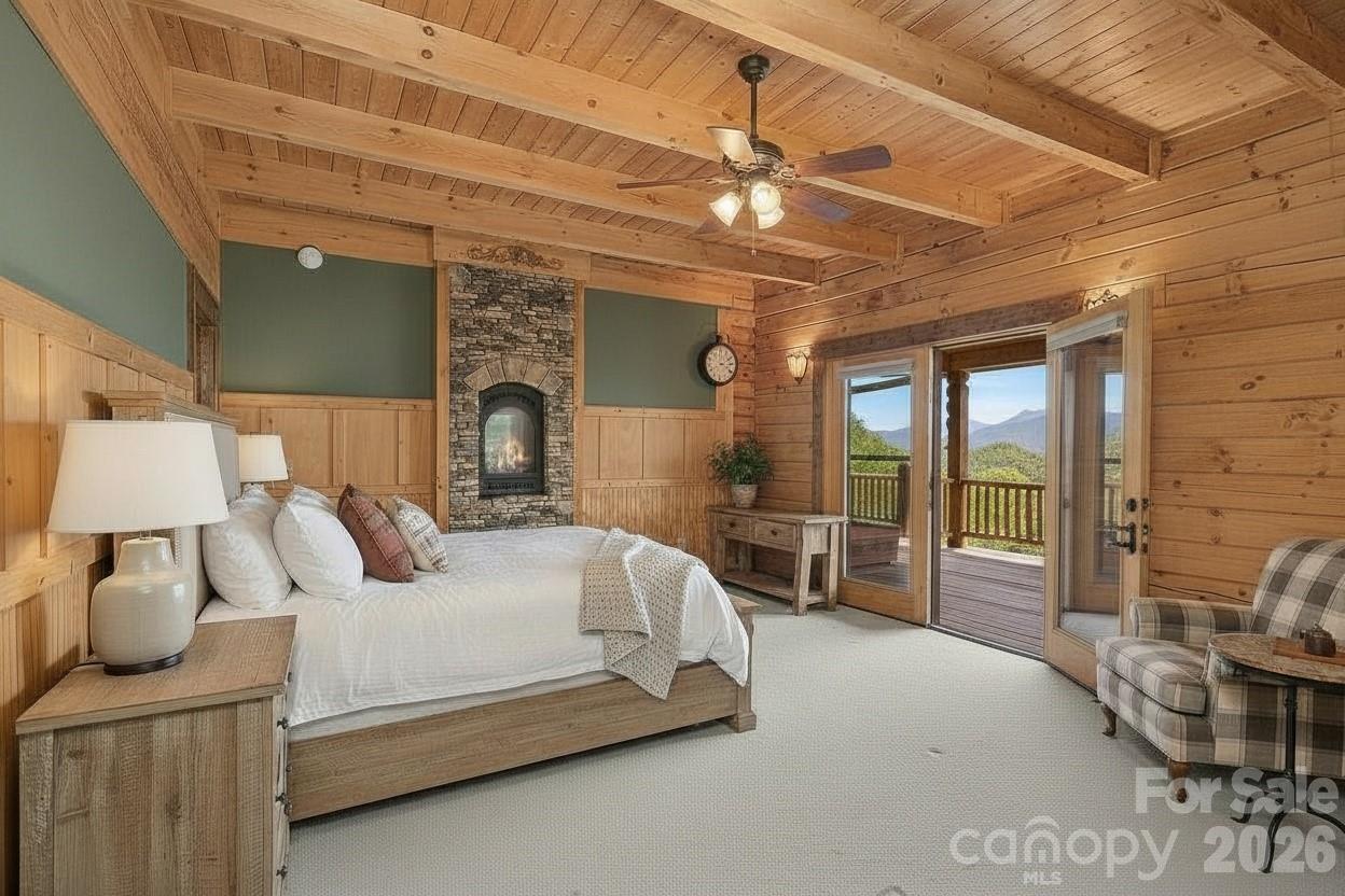 925 Appalachian Way Property Photo 15