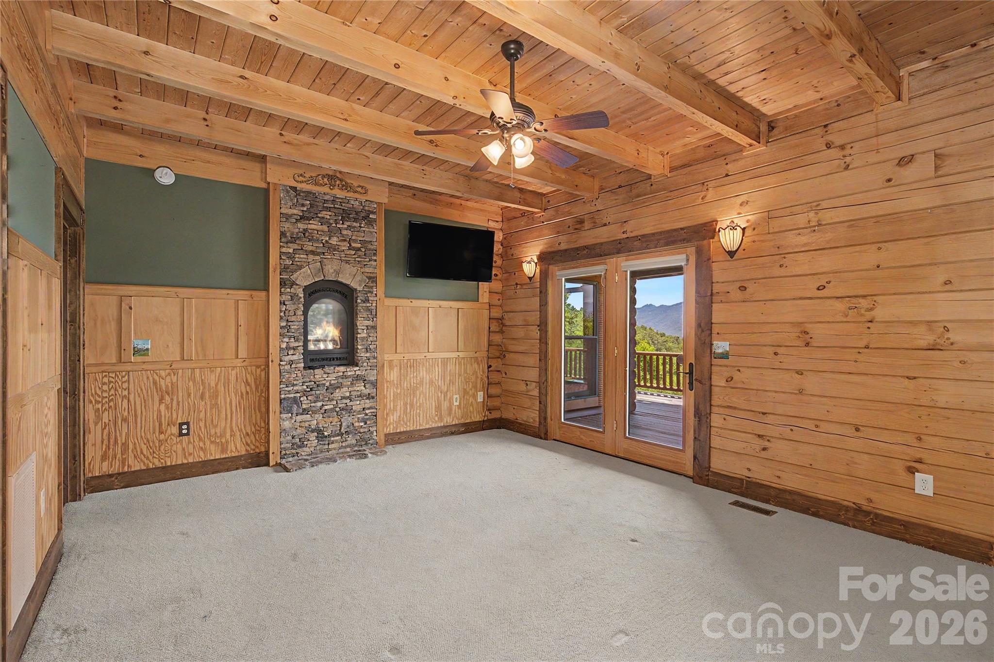 925 Appalachian Way Property Photo 18