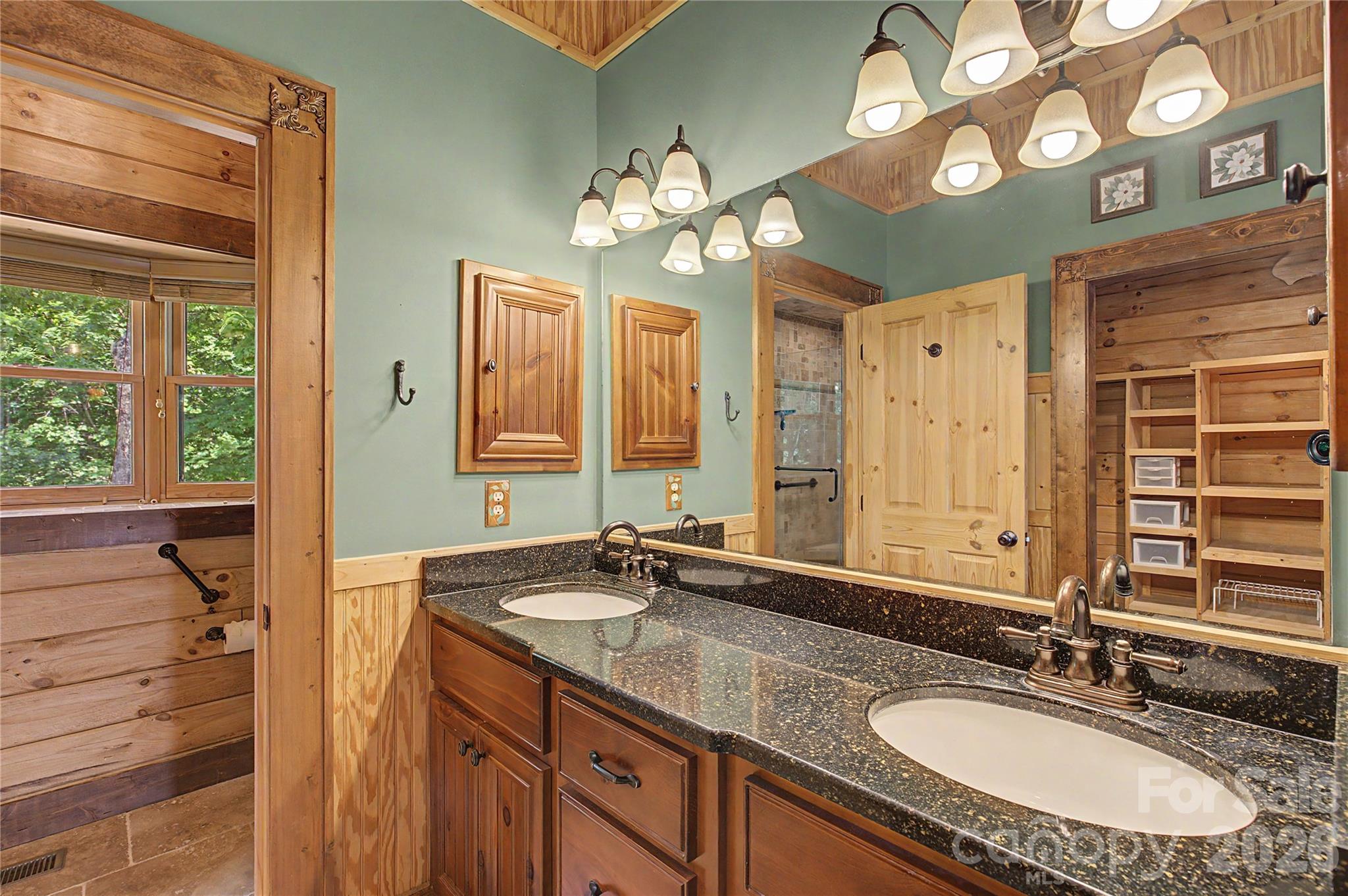 925 Appalachian Way Property Photo 22