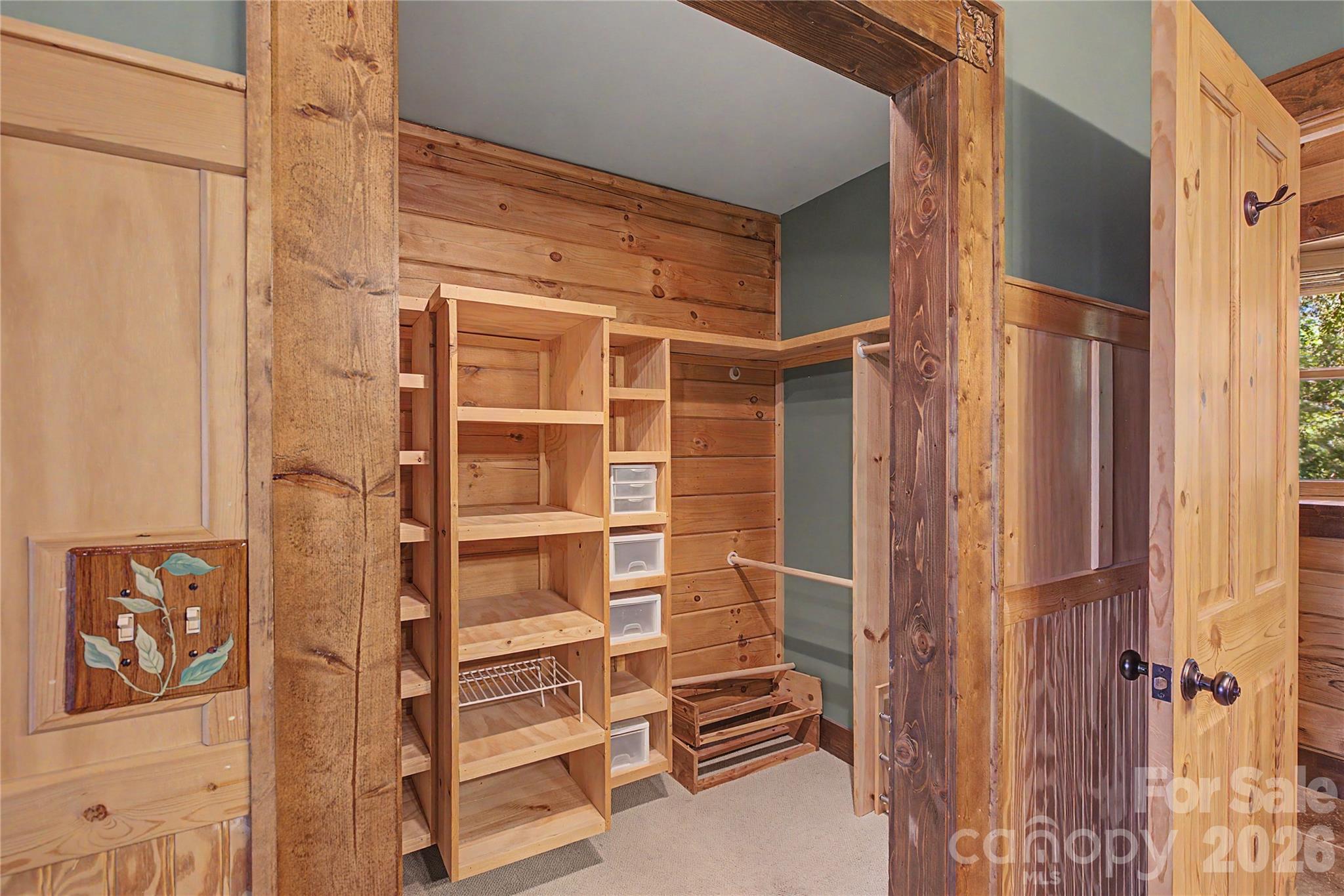 925 Appalachian Way Property Photo 23