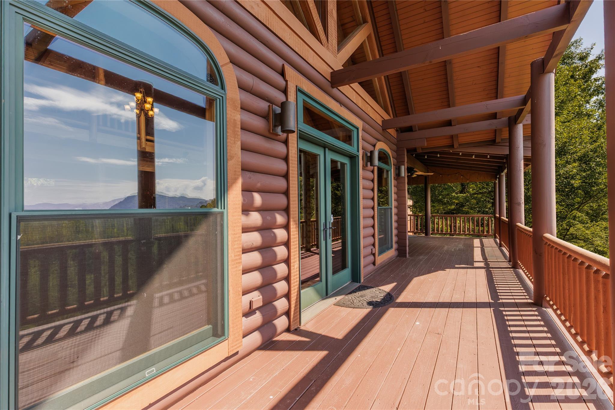 925 Appalachian Way Property Photo 31