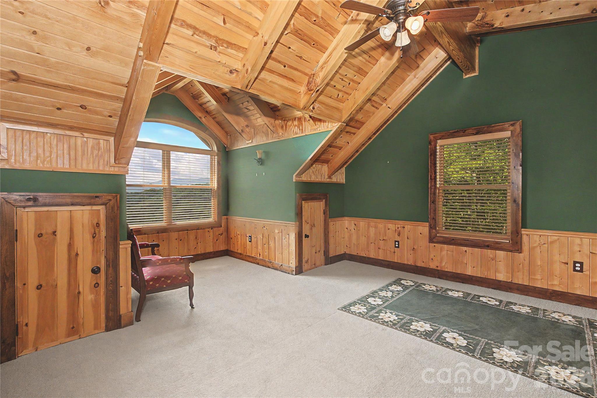 925 Appalachian Way Property Photo 38