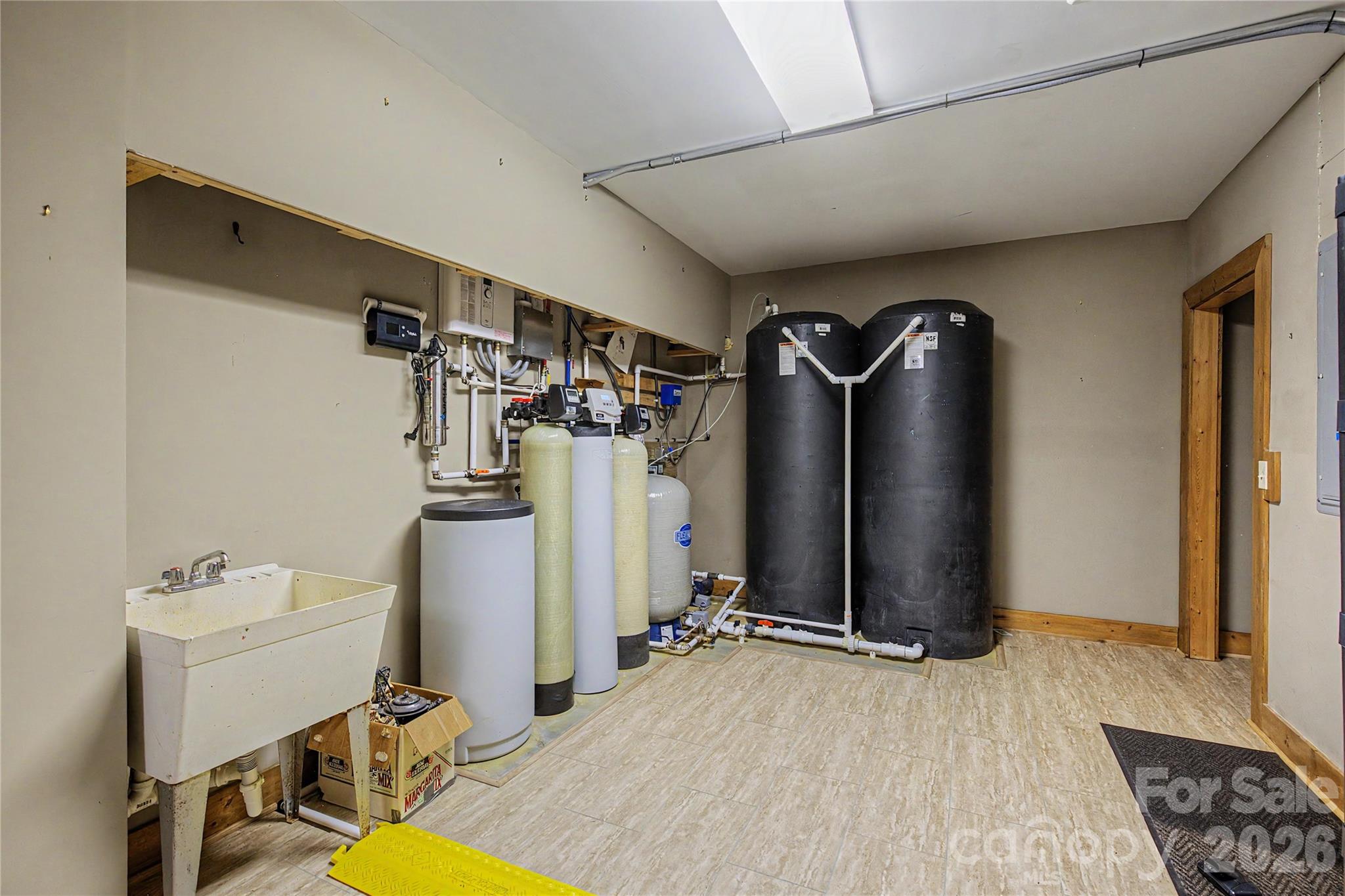 925 Appalachian Way Property Photo 43