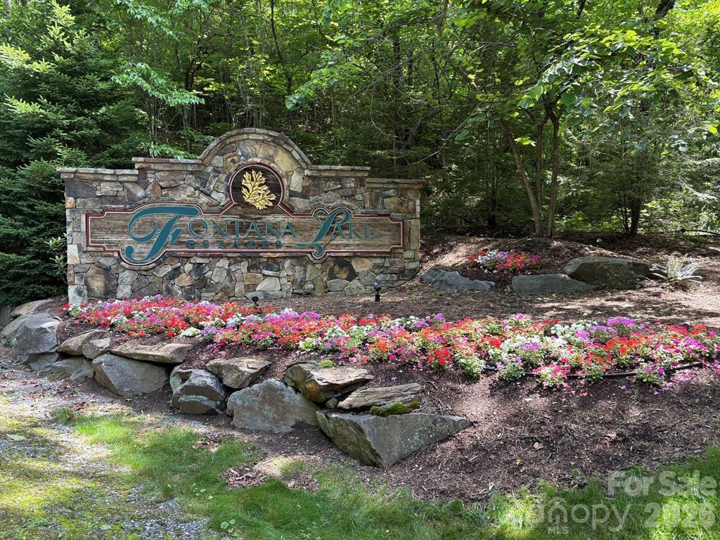 925 Appalachian Way Property Photo 44
