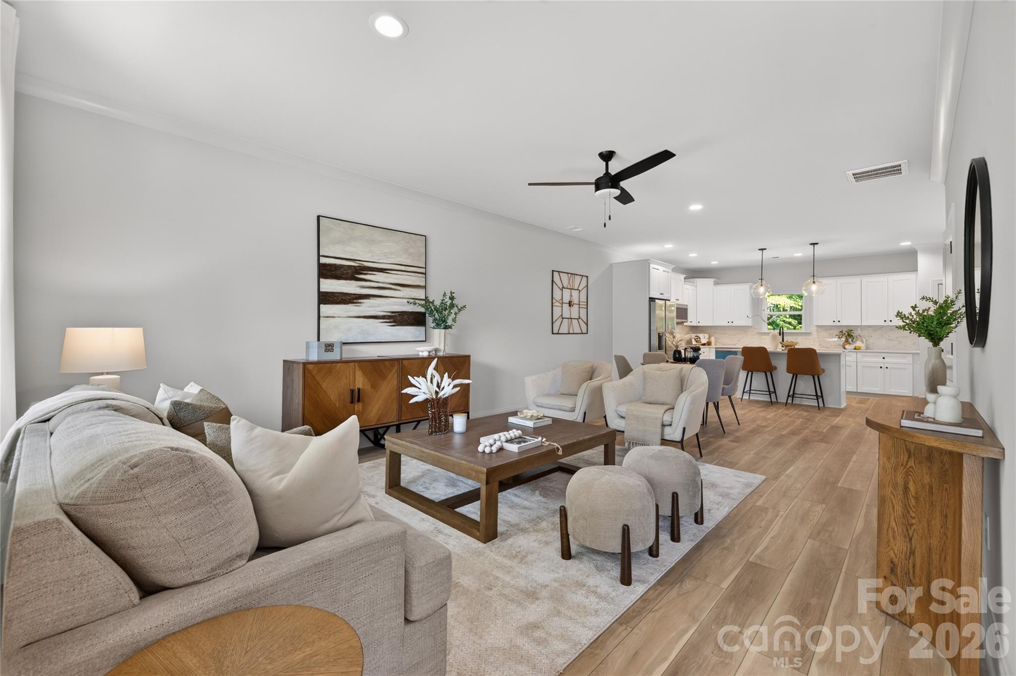 6087 Cambridge Drive Property Photo 4