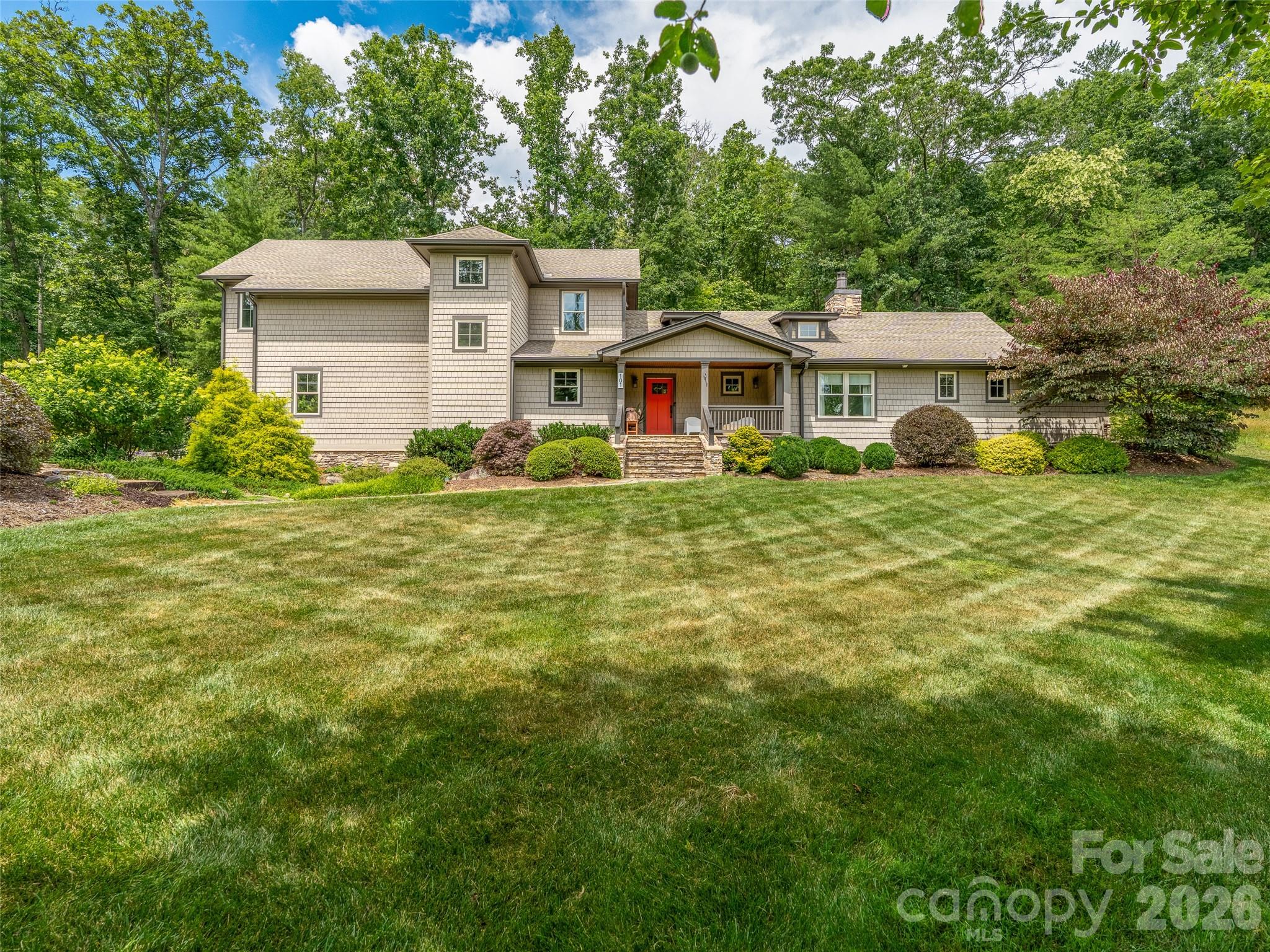 101 Glen Trillium Drive Property Photo 2
