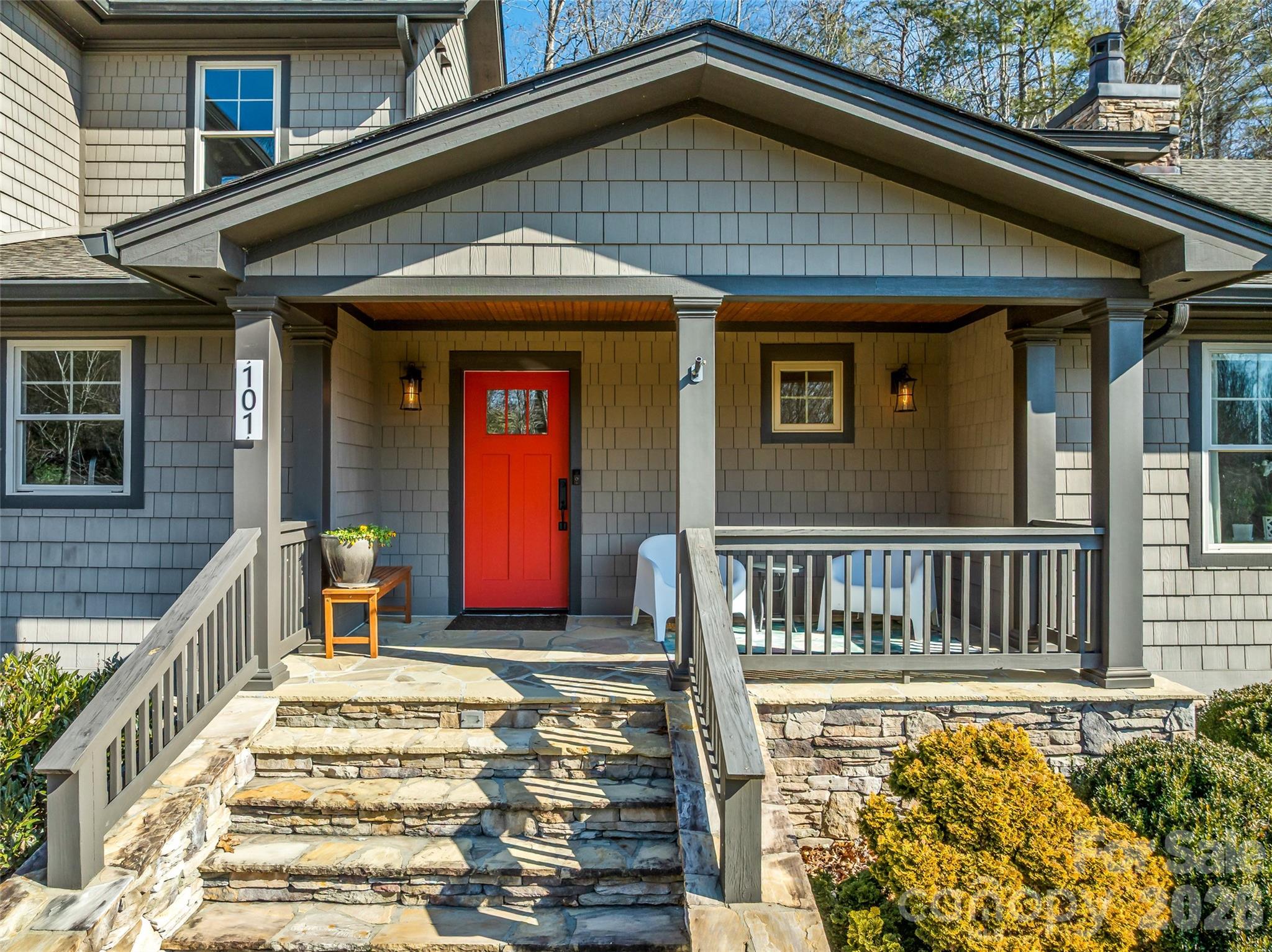 101 Glen Trillium Drive Property Photo 3