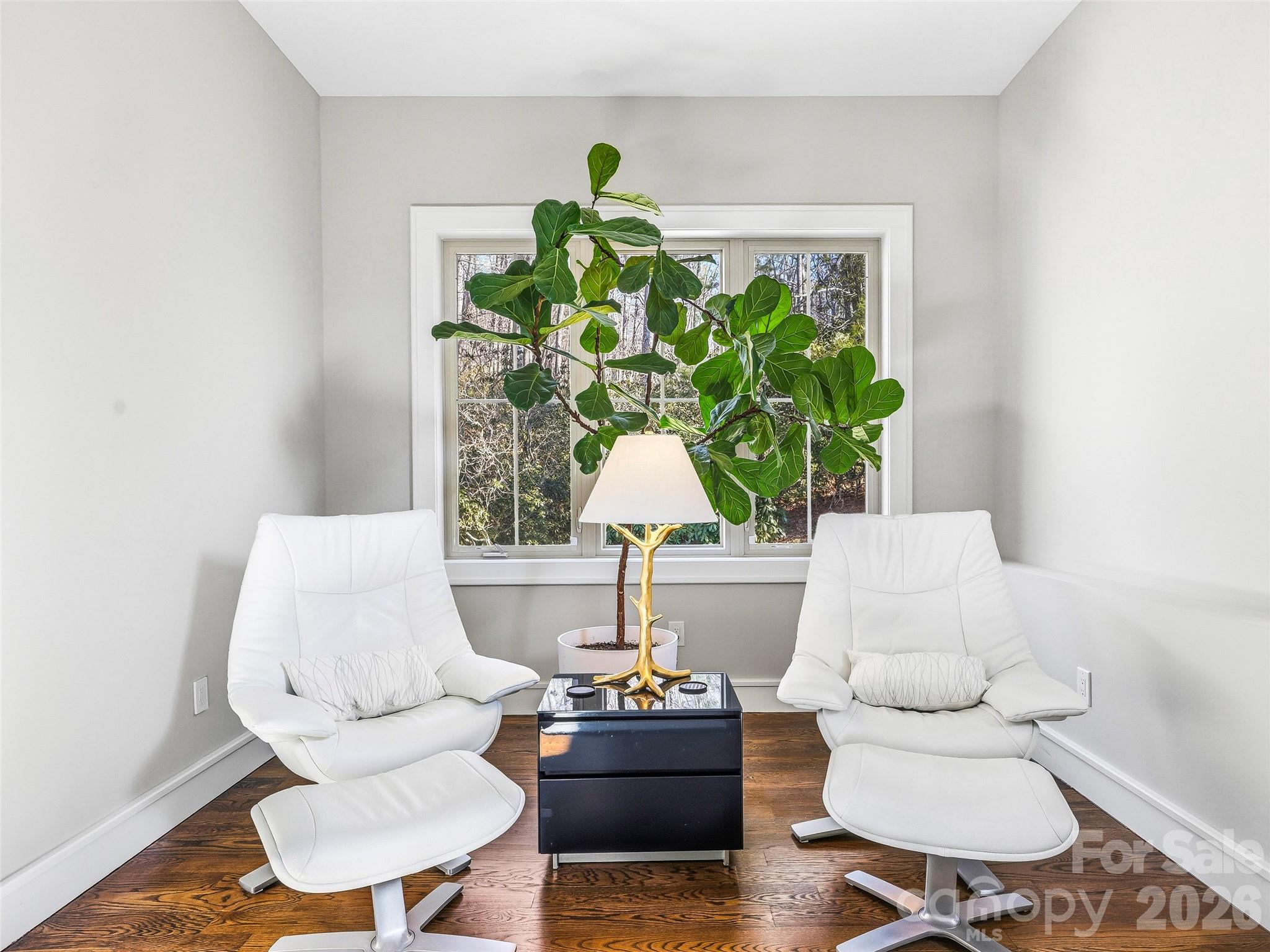 101 Glen Trillium Drive Property Photo 17