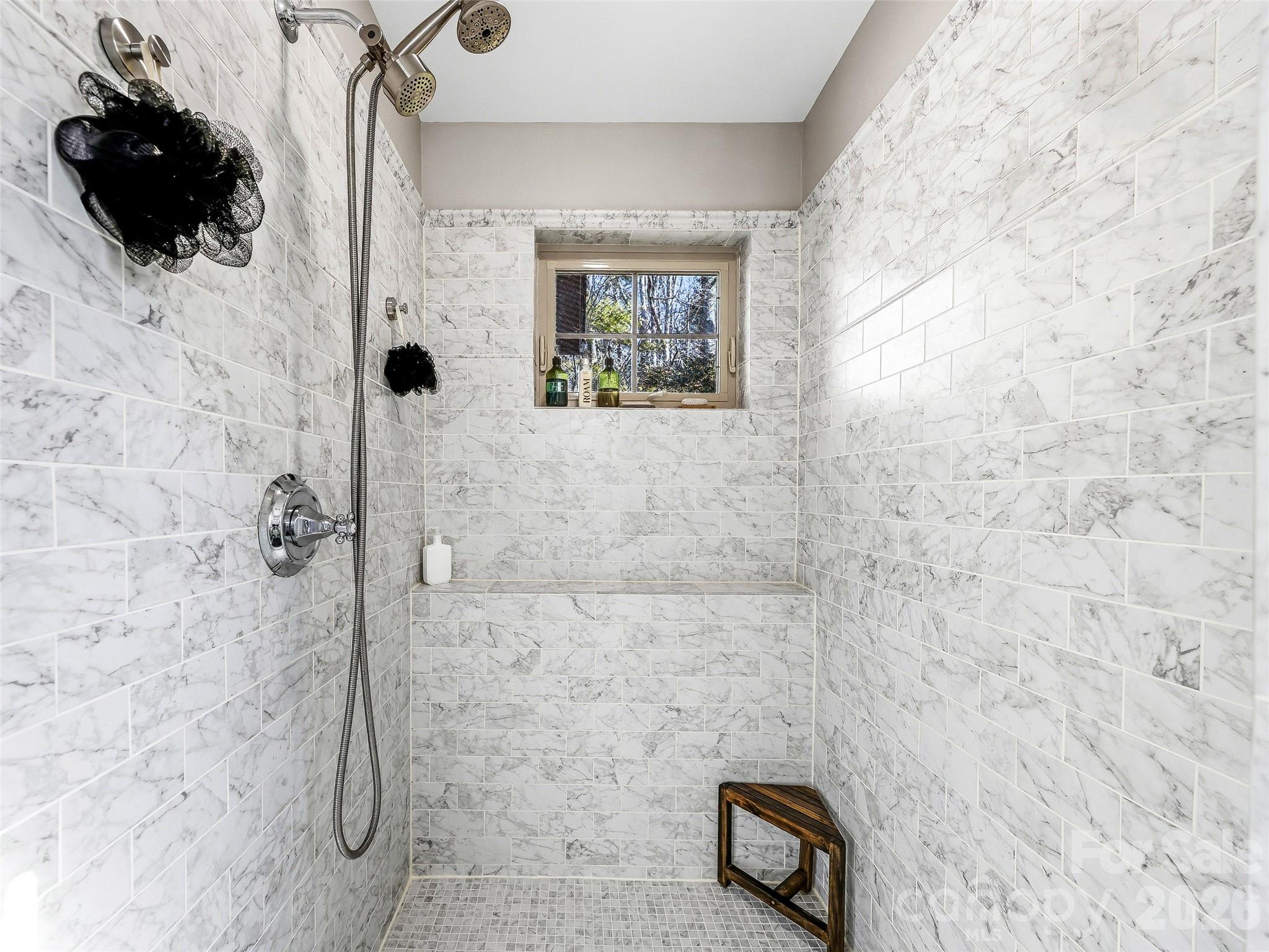 101 Glen Trillium Drive Property Photo 22