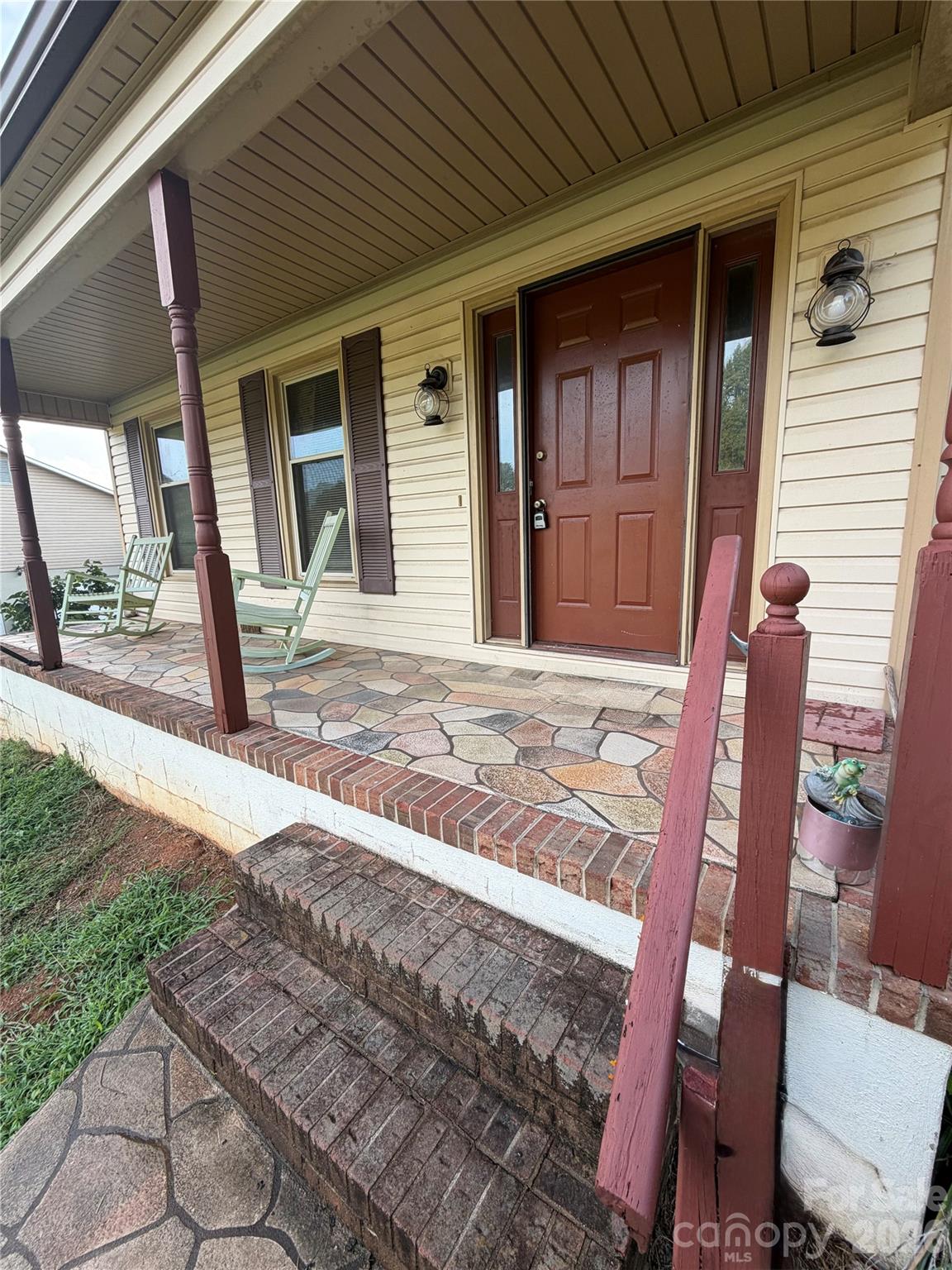 123 Valley Oaks Drive 22 Property Photo 2