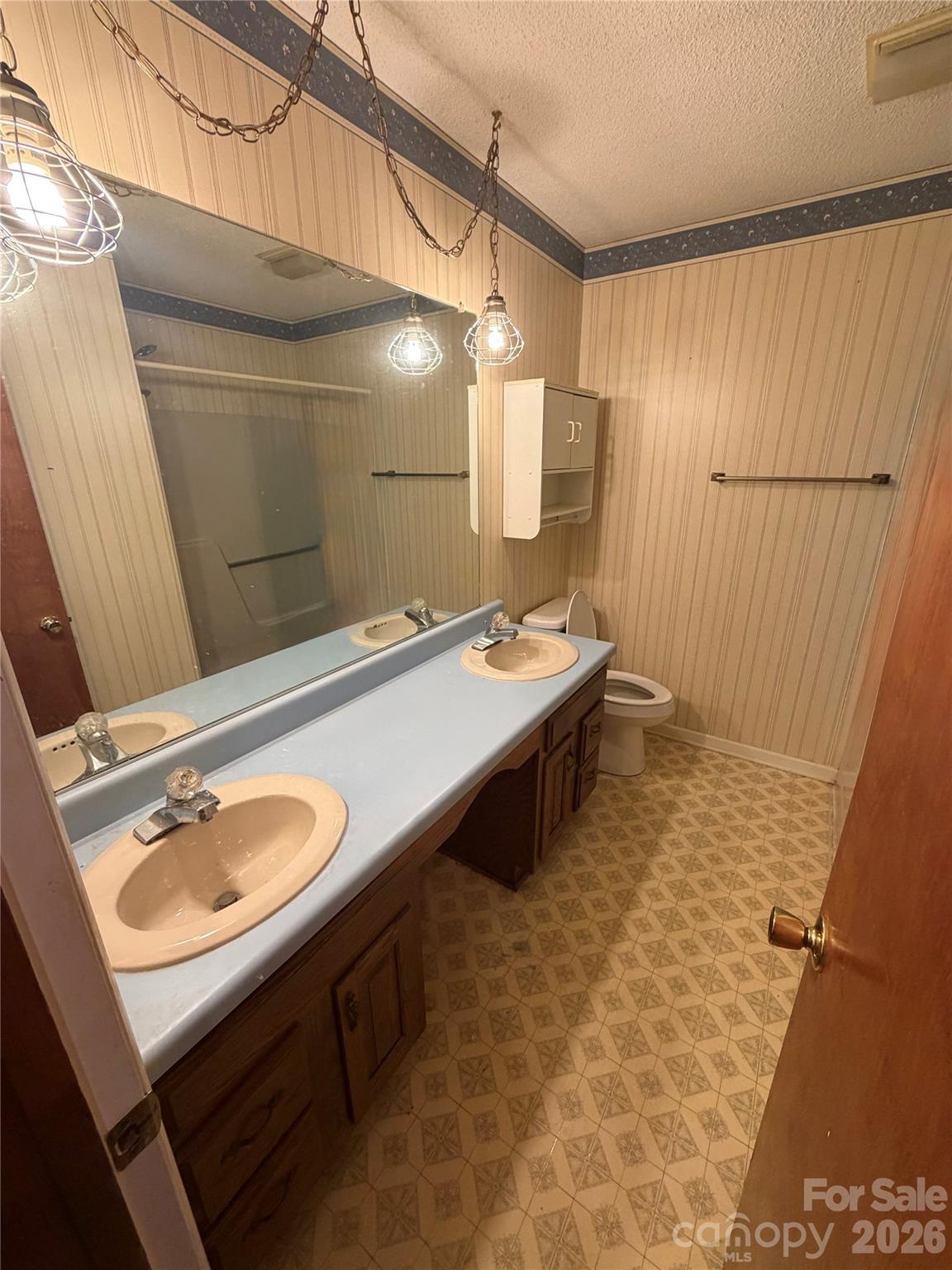 123 Valley Oaks Drive 22 Property Photo 23