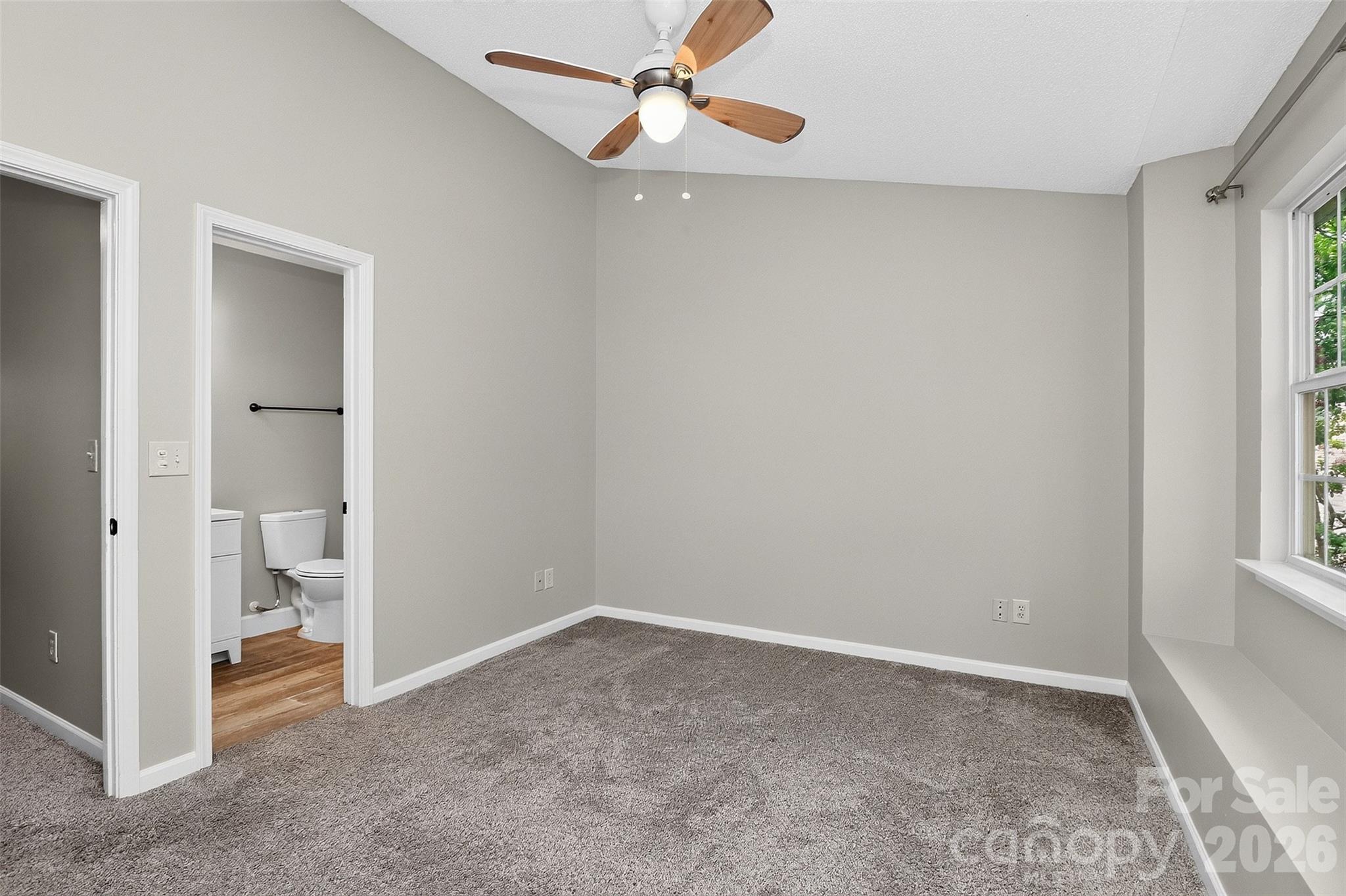 10866 Holly Ridge Boulevard Property Photo 28