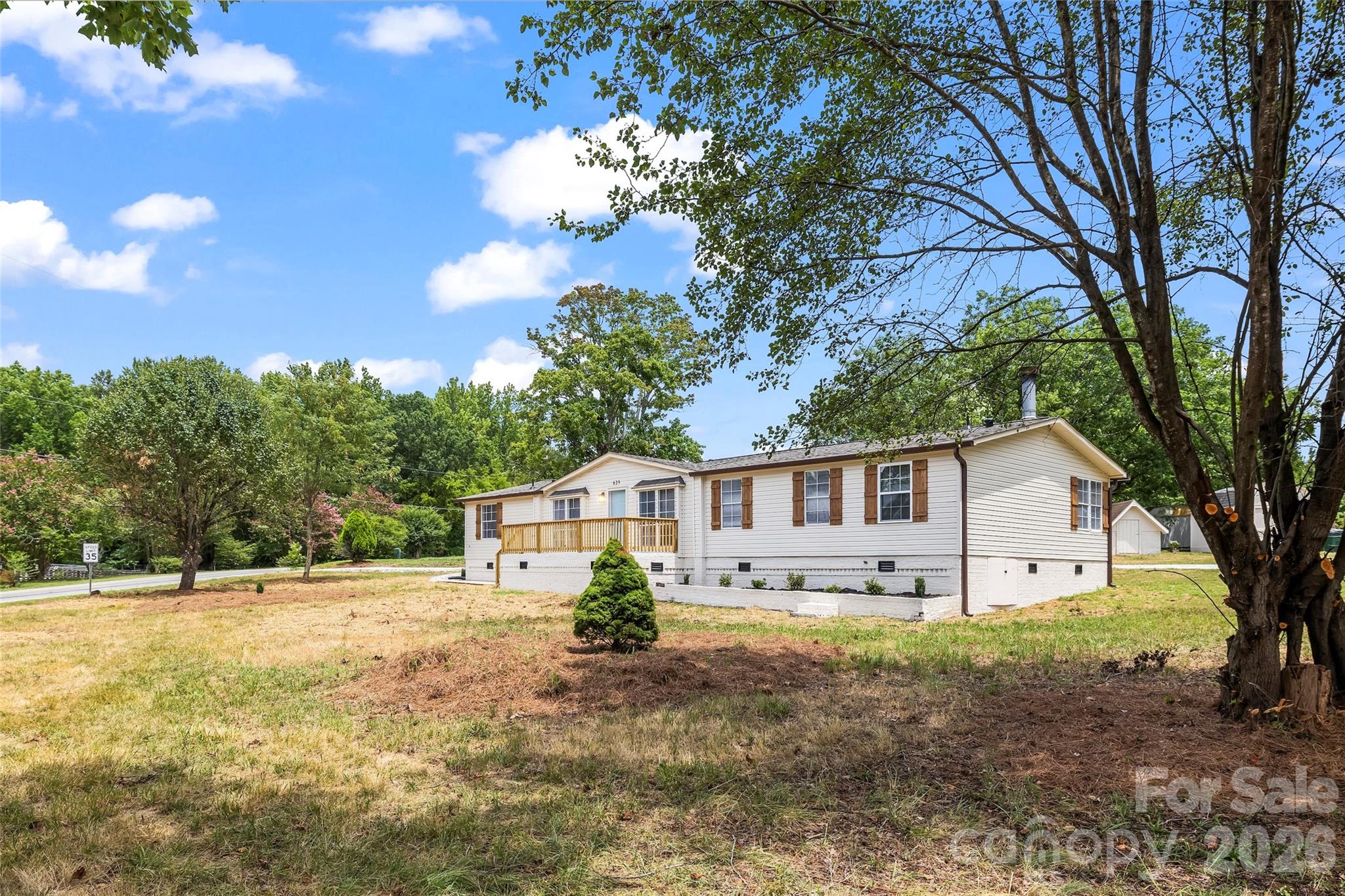 625 Lakeview Road Property Photo 28