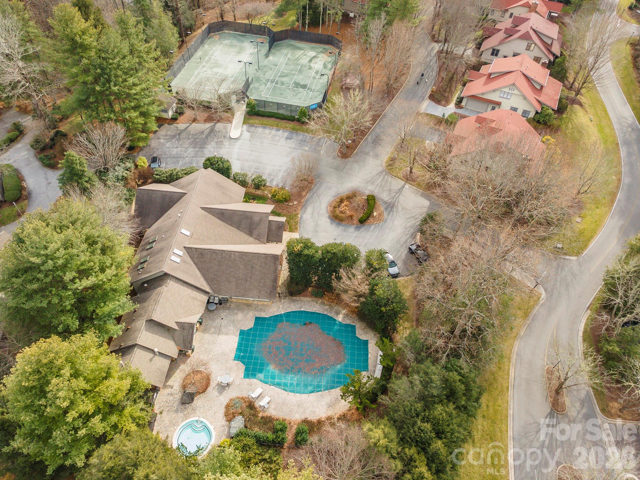 24 Falls Lane Property Photo 32